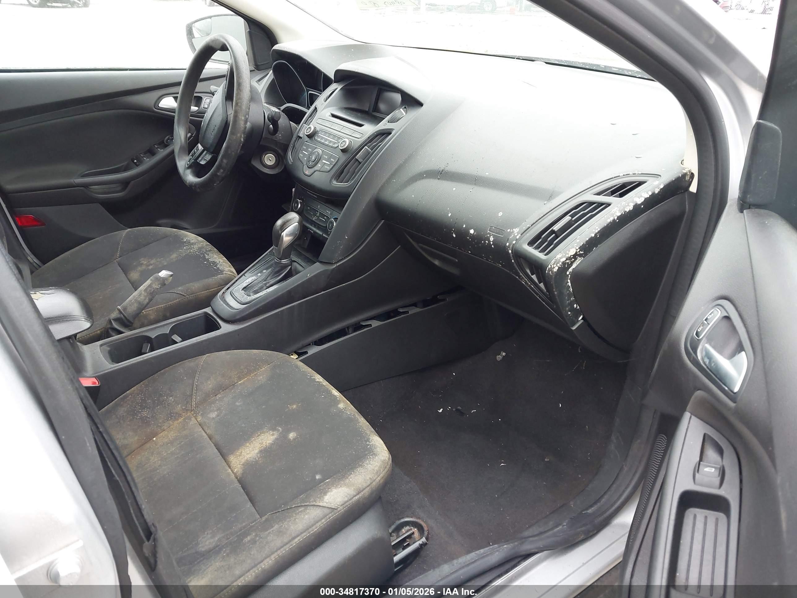 FORD FOCUS image 5