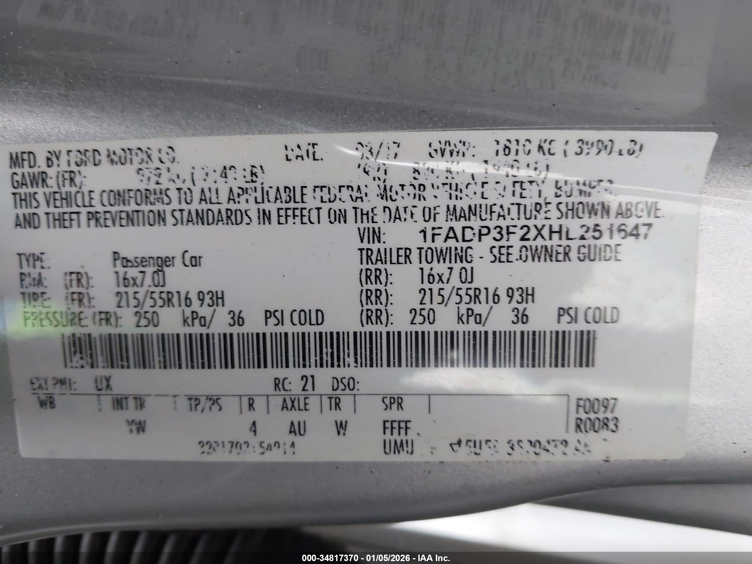 FORD FOCUS image 9
