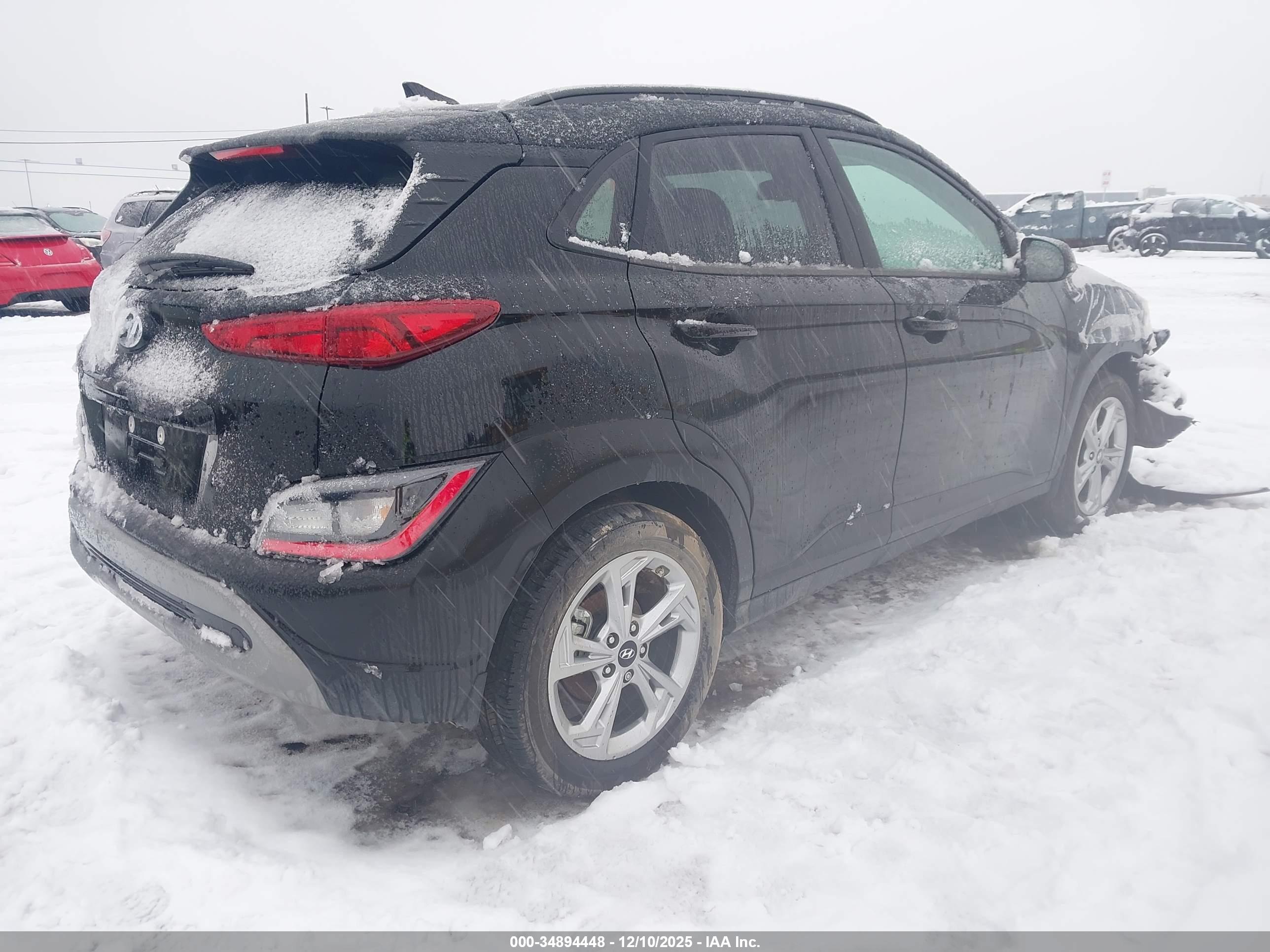 HYUNDAI KONA image 4