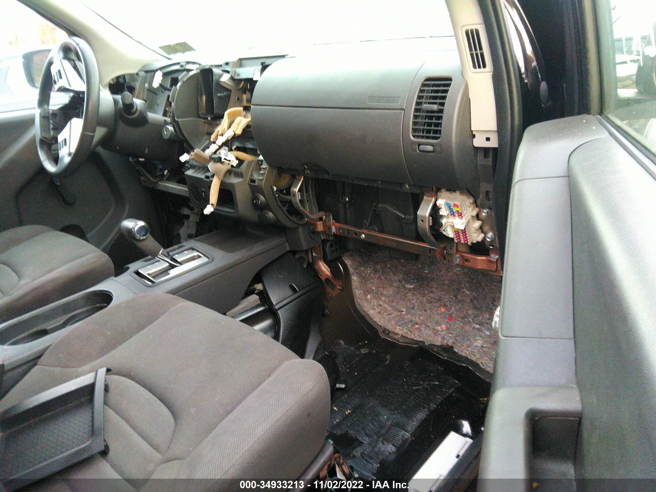 NISSAN FRONTIER image 5