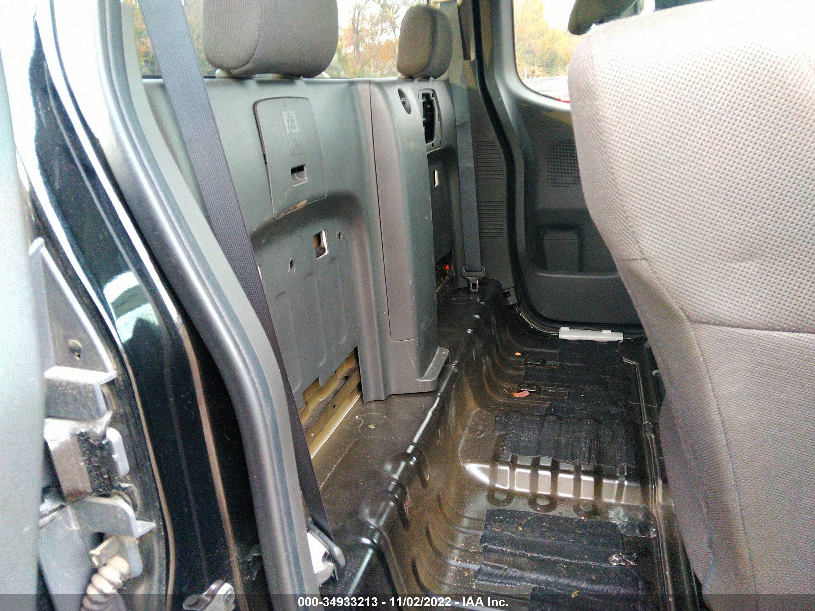 NISSAN FRONTIER image 8