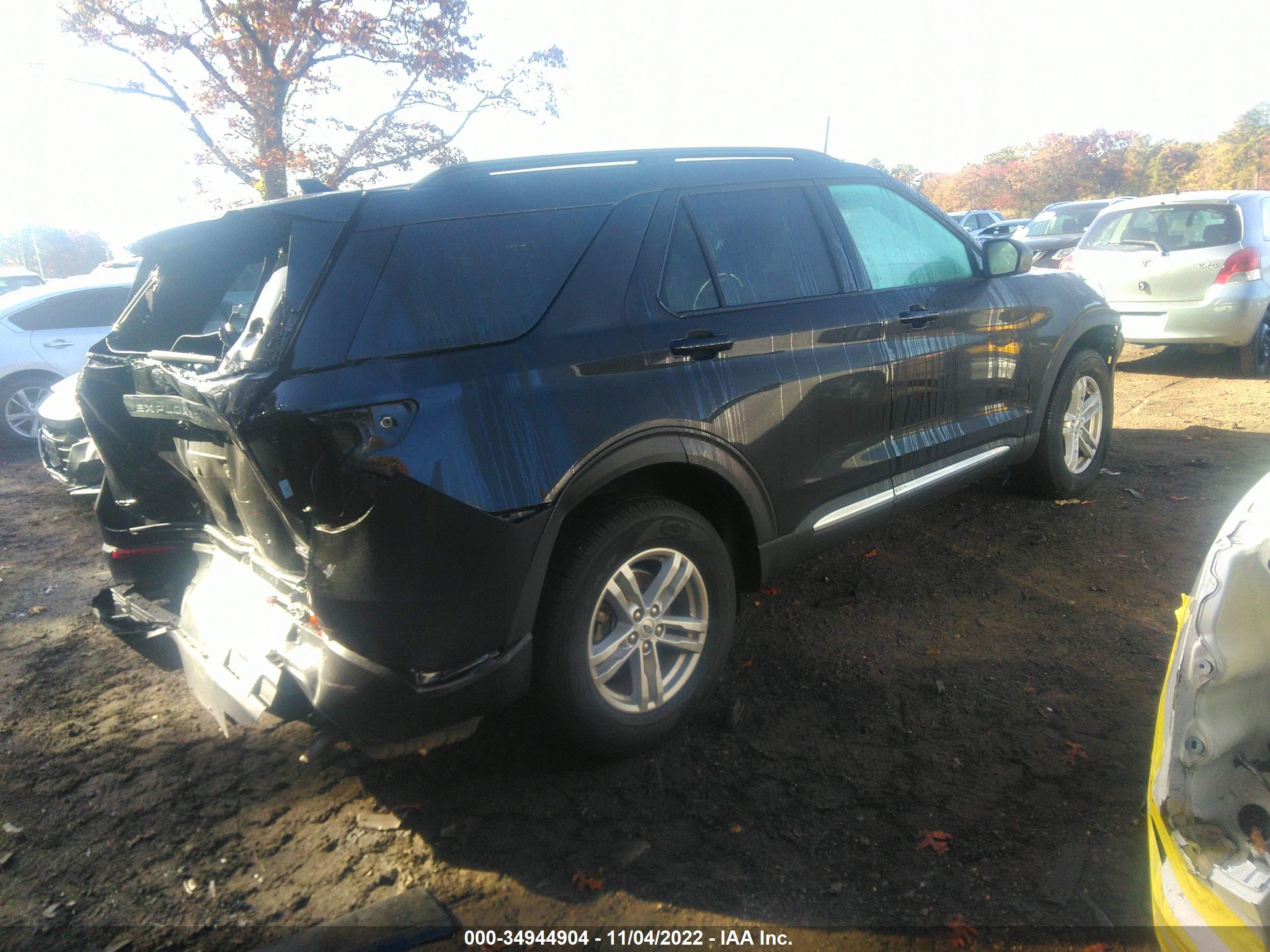 FORD EXPLORER image 4