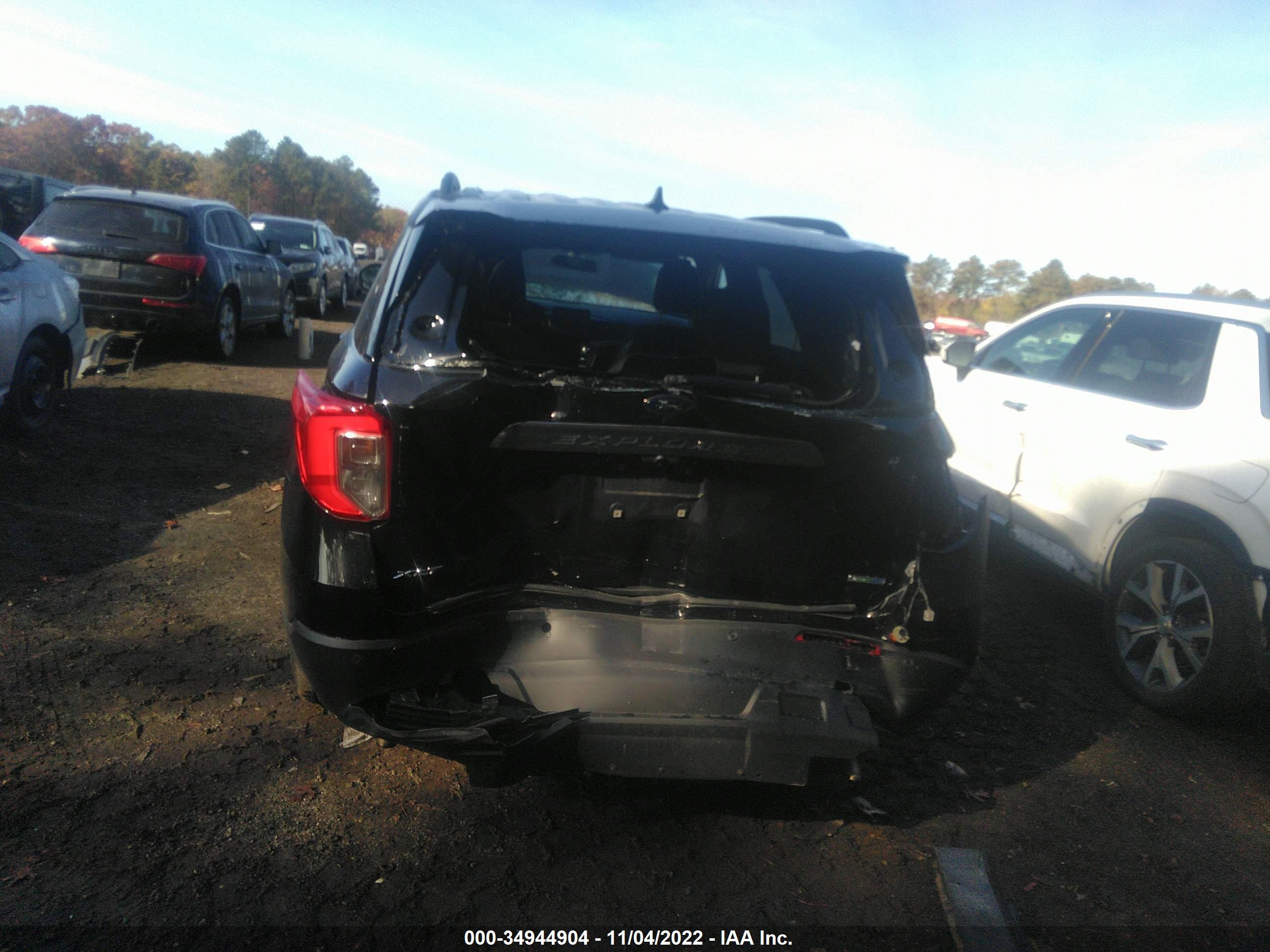 FORD EXPLORER image 6