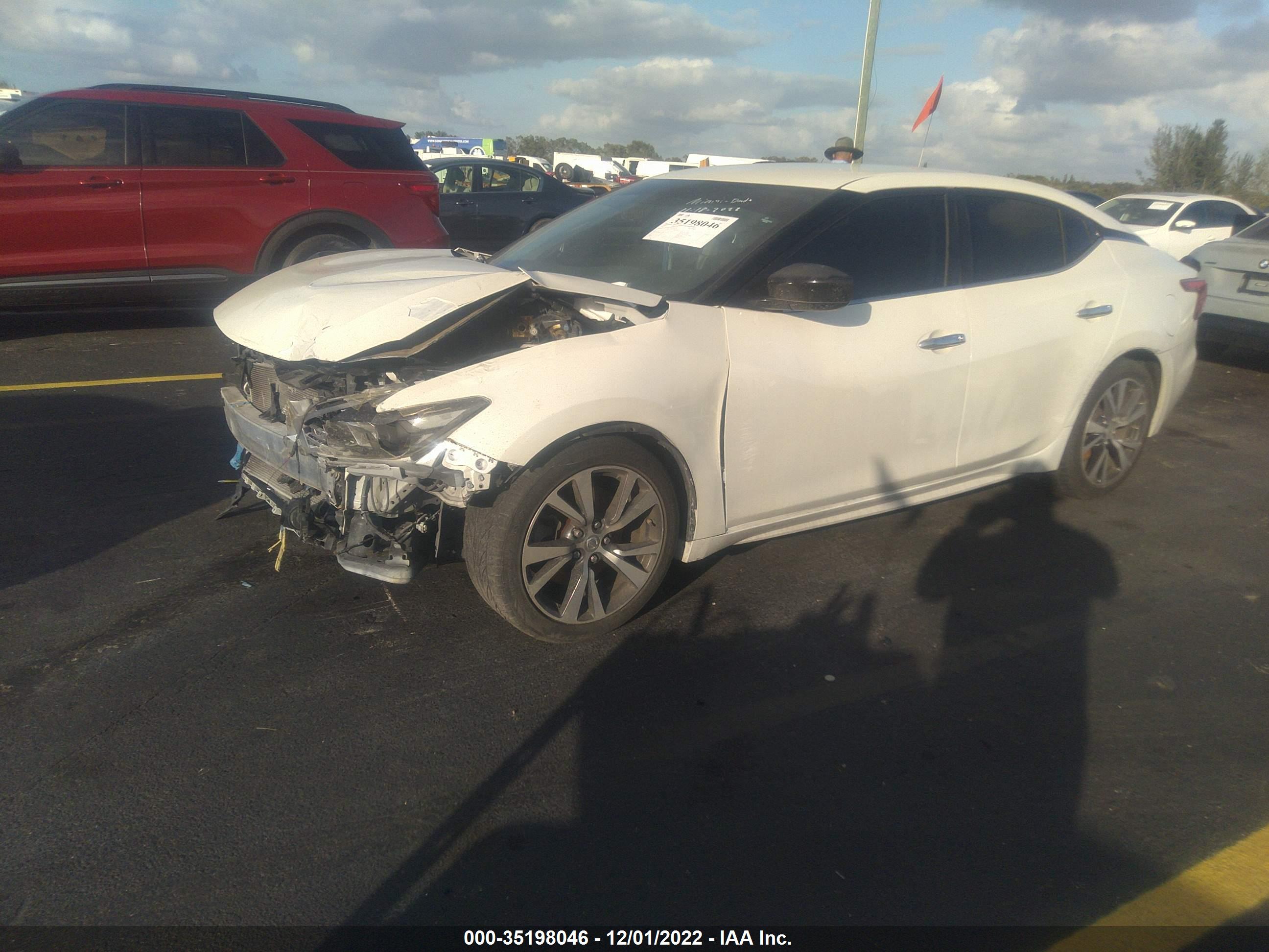NISSAN MAXIMA image 2