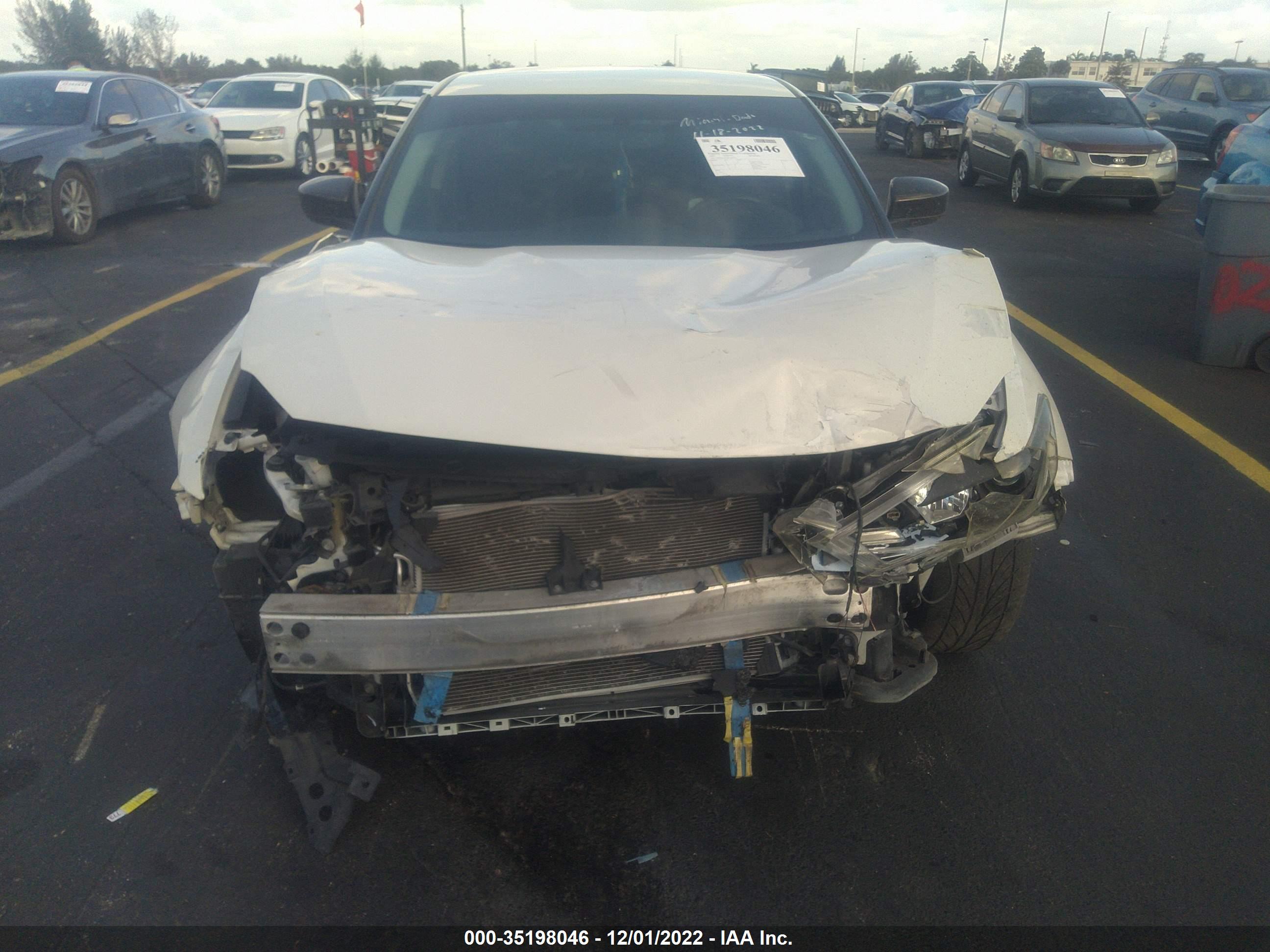 NISSAN MAXIMA image 6