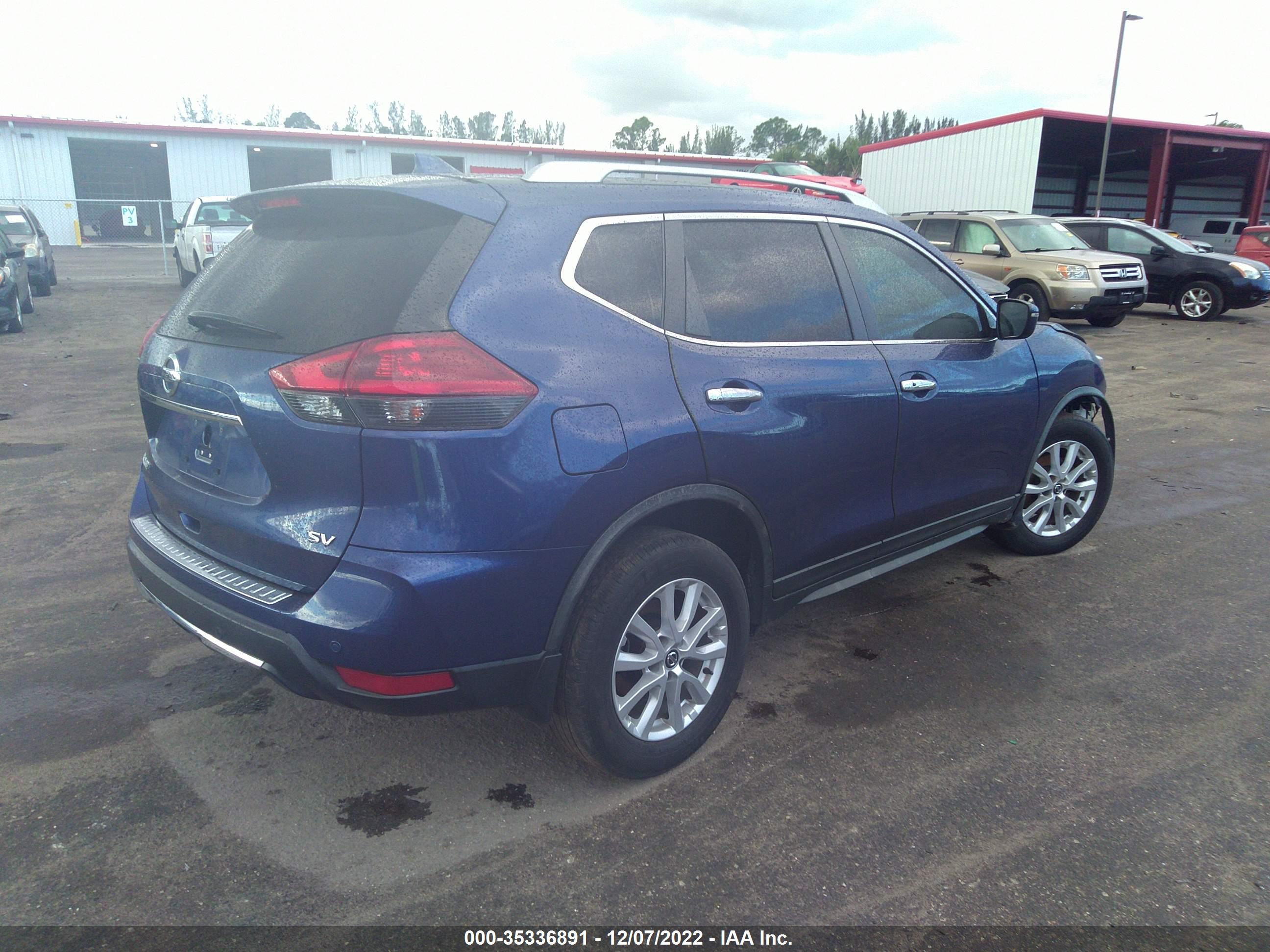 NISSAN ROGUE image 4