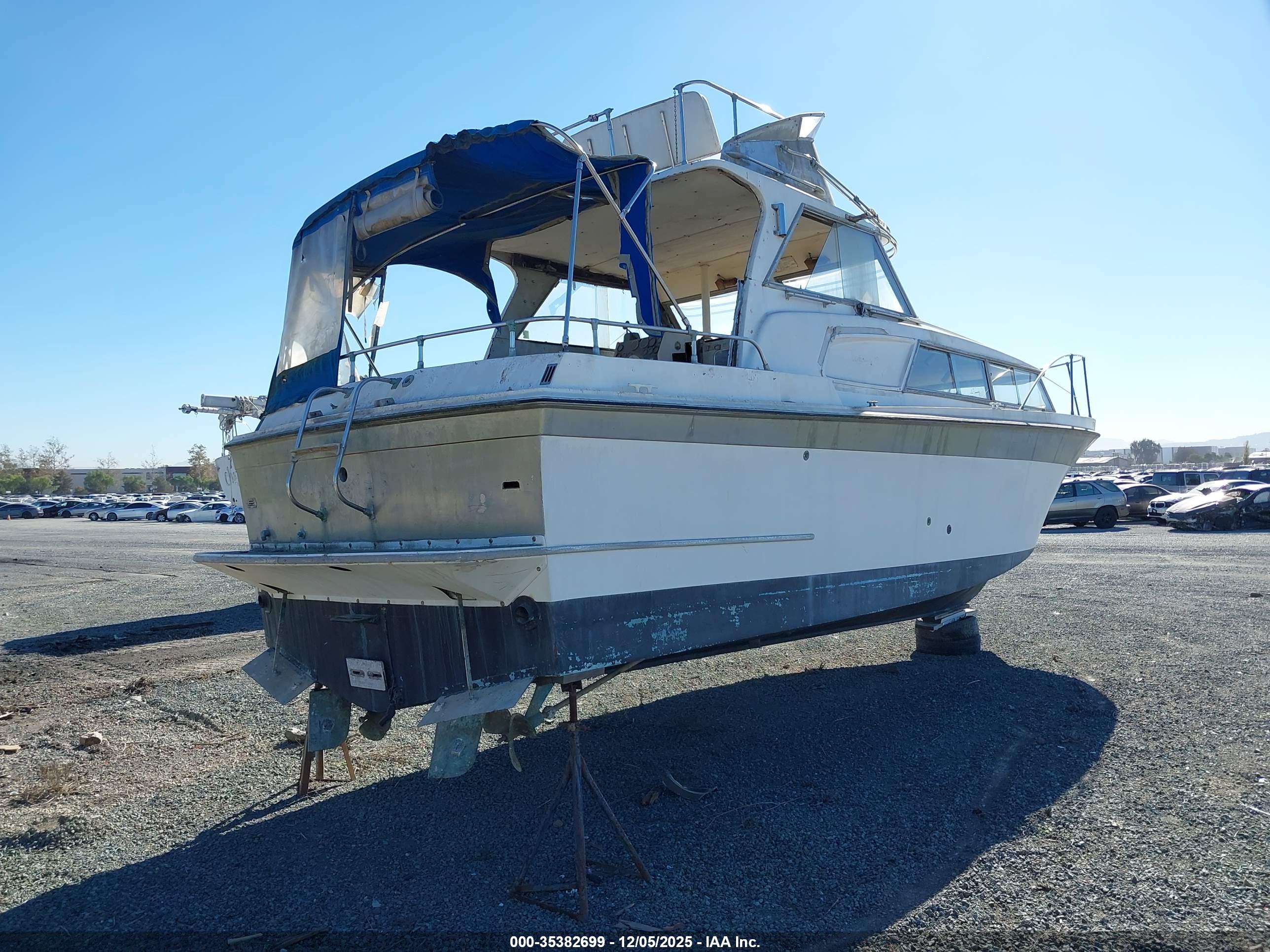 UNIFLITE BOAT image 4