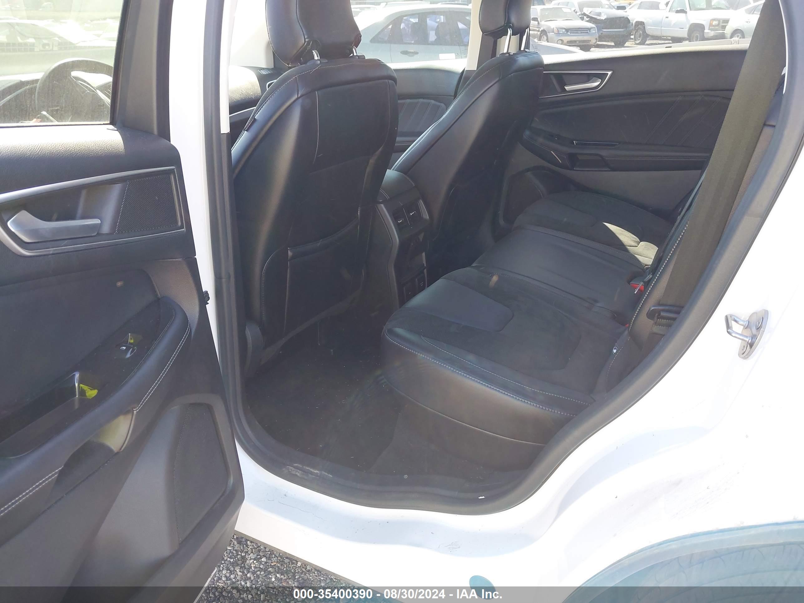 FORD EDGE image 8