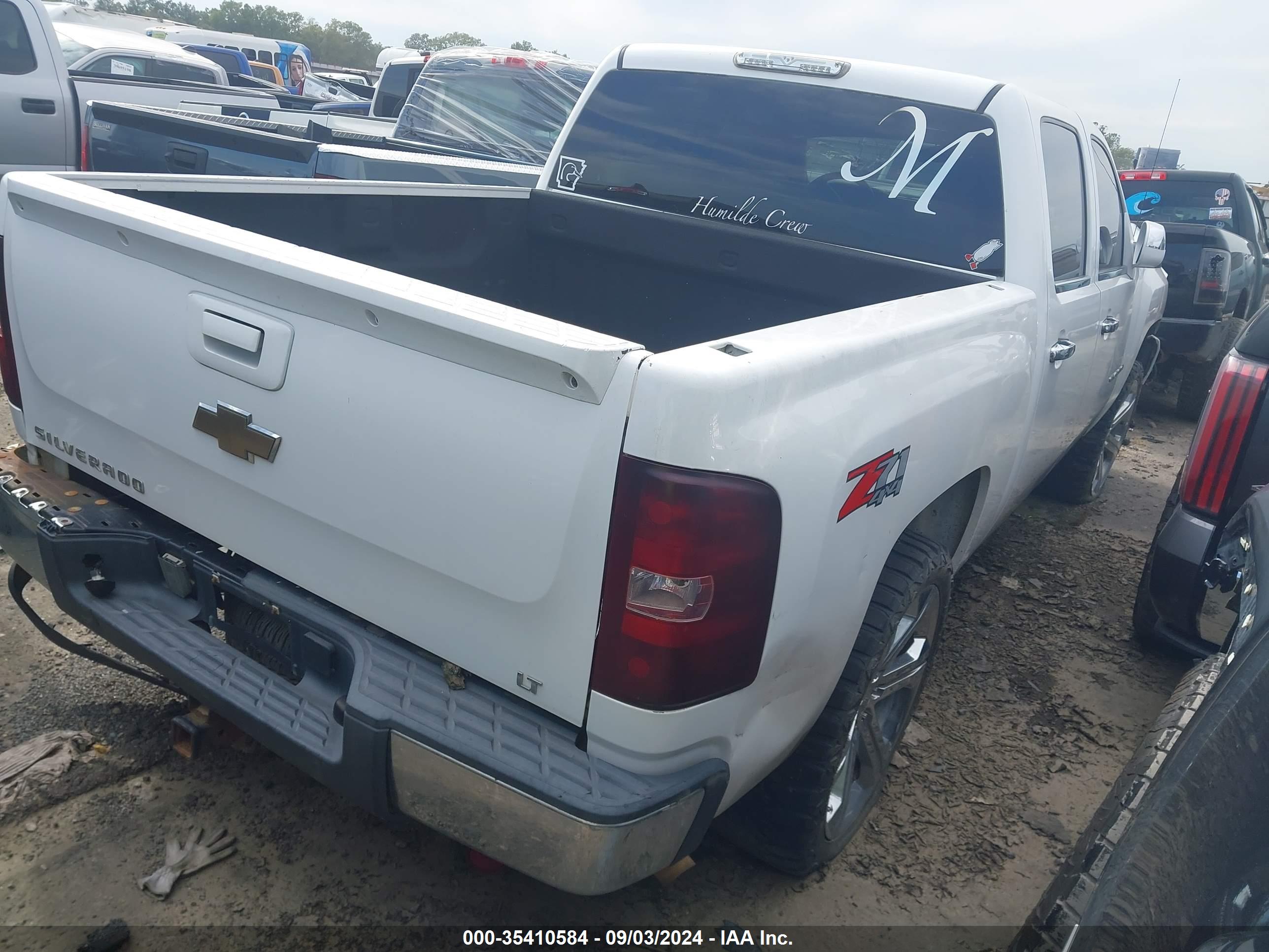 CHEVROLET SILVERADO image 4