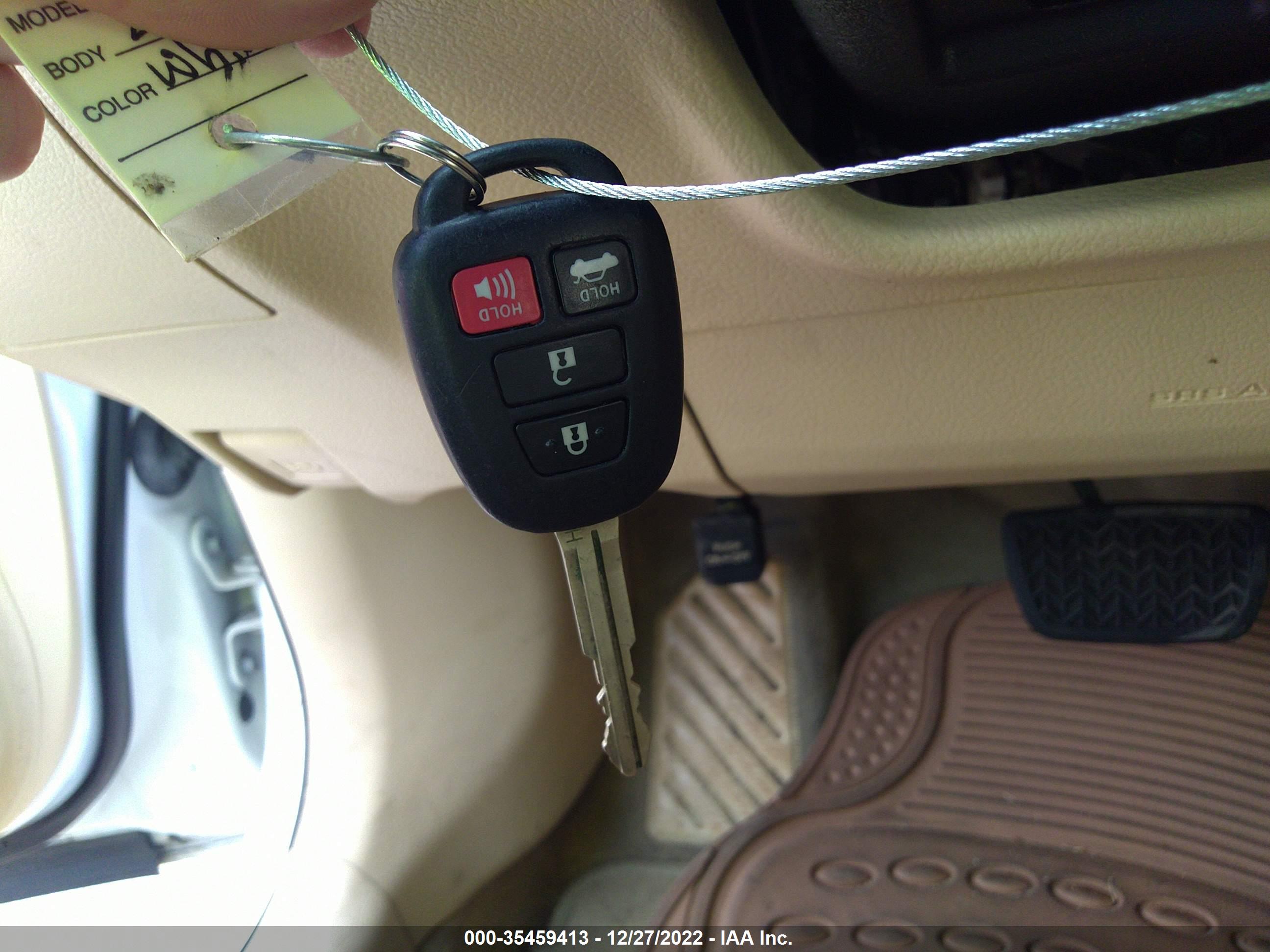 TOYOTA CAMRY image 11