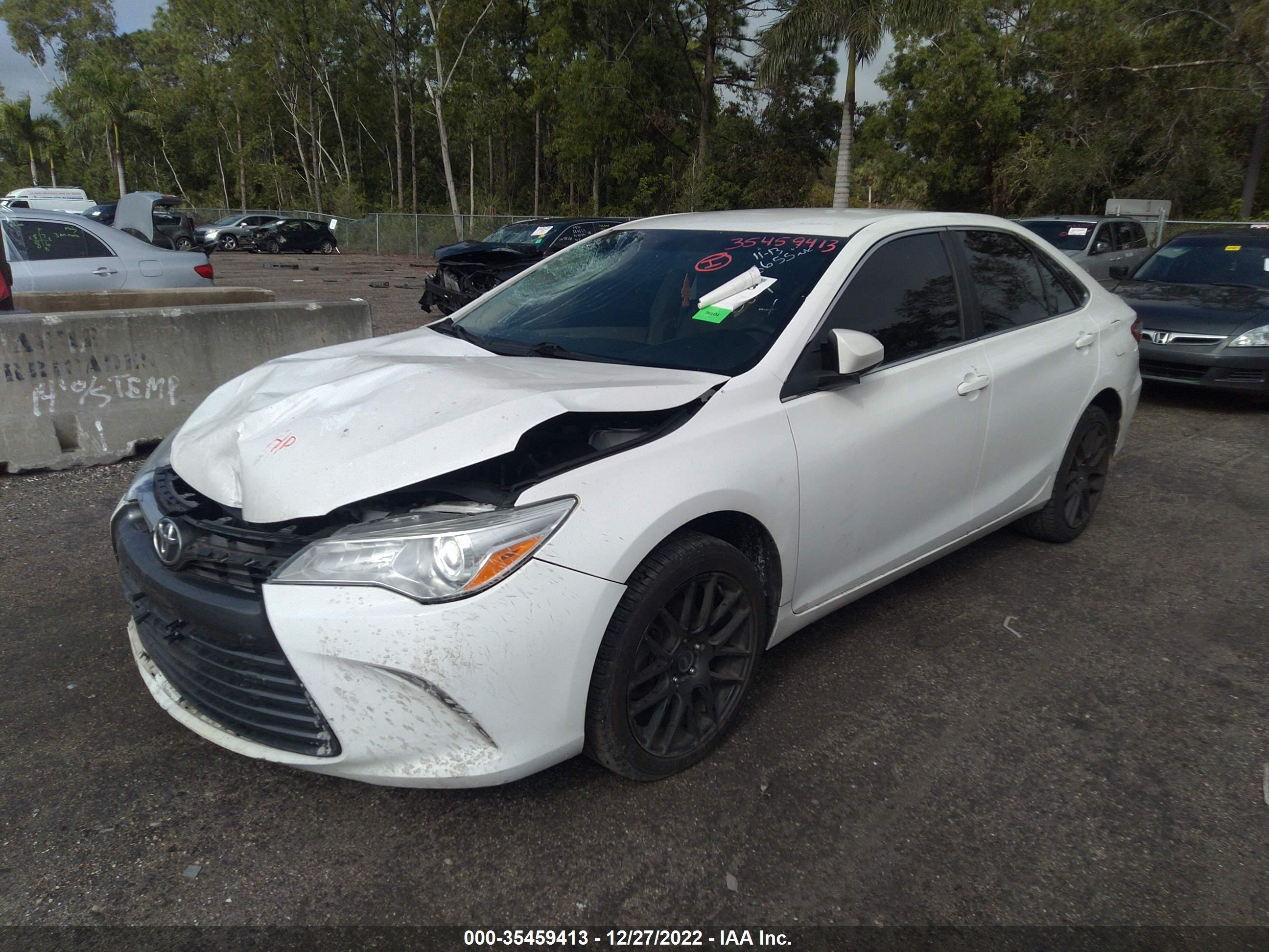 TOYOTA CAMRY image 2