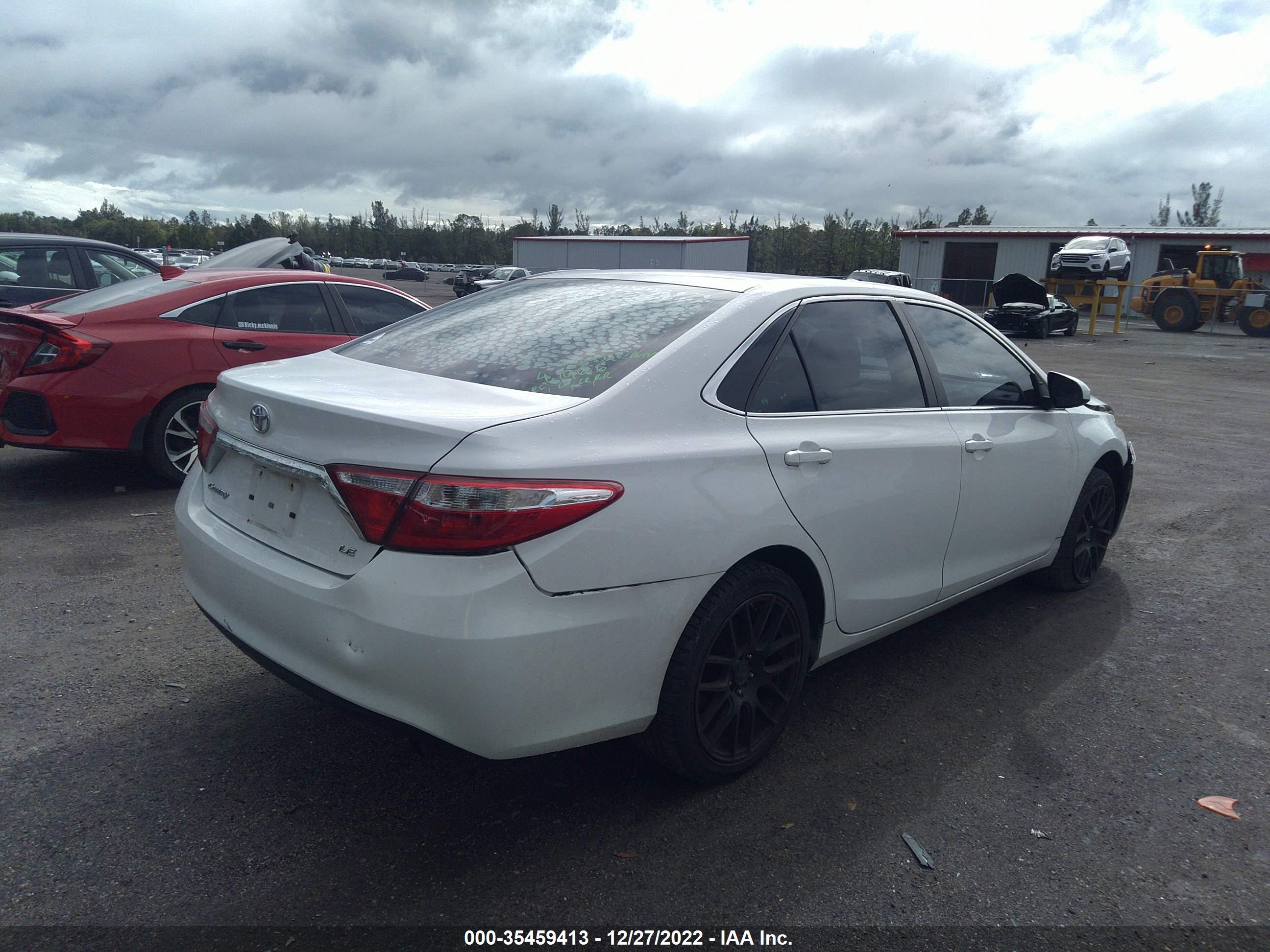 TOYOTA CAMRY image 4