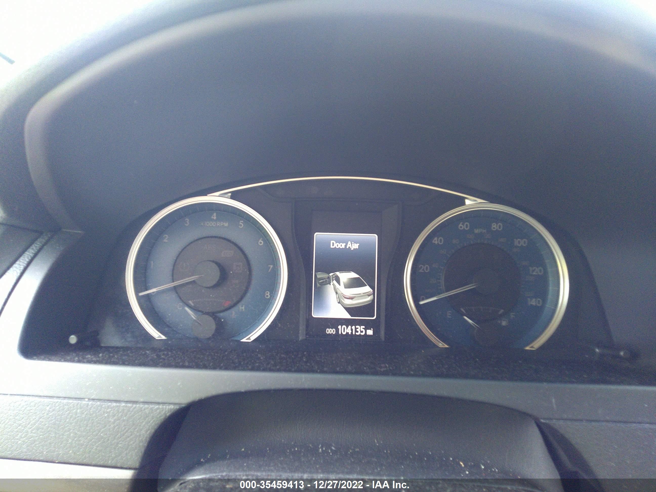 TOYOTA CAMRY image 7