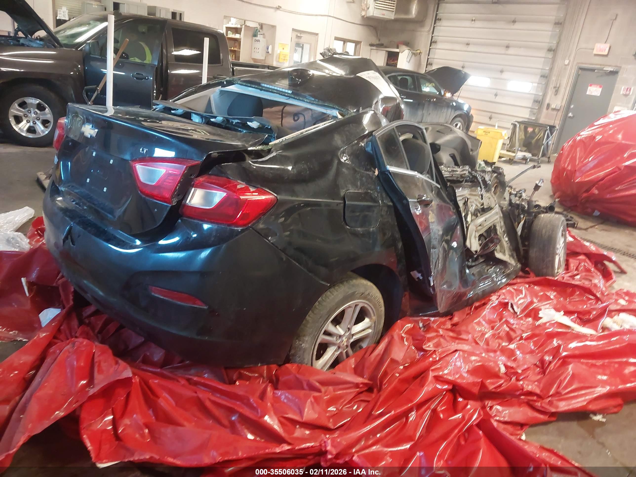 CHEVROLET CRUZE image 4