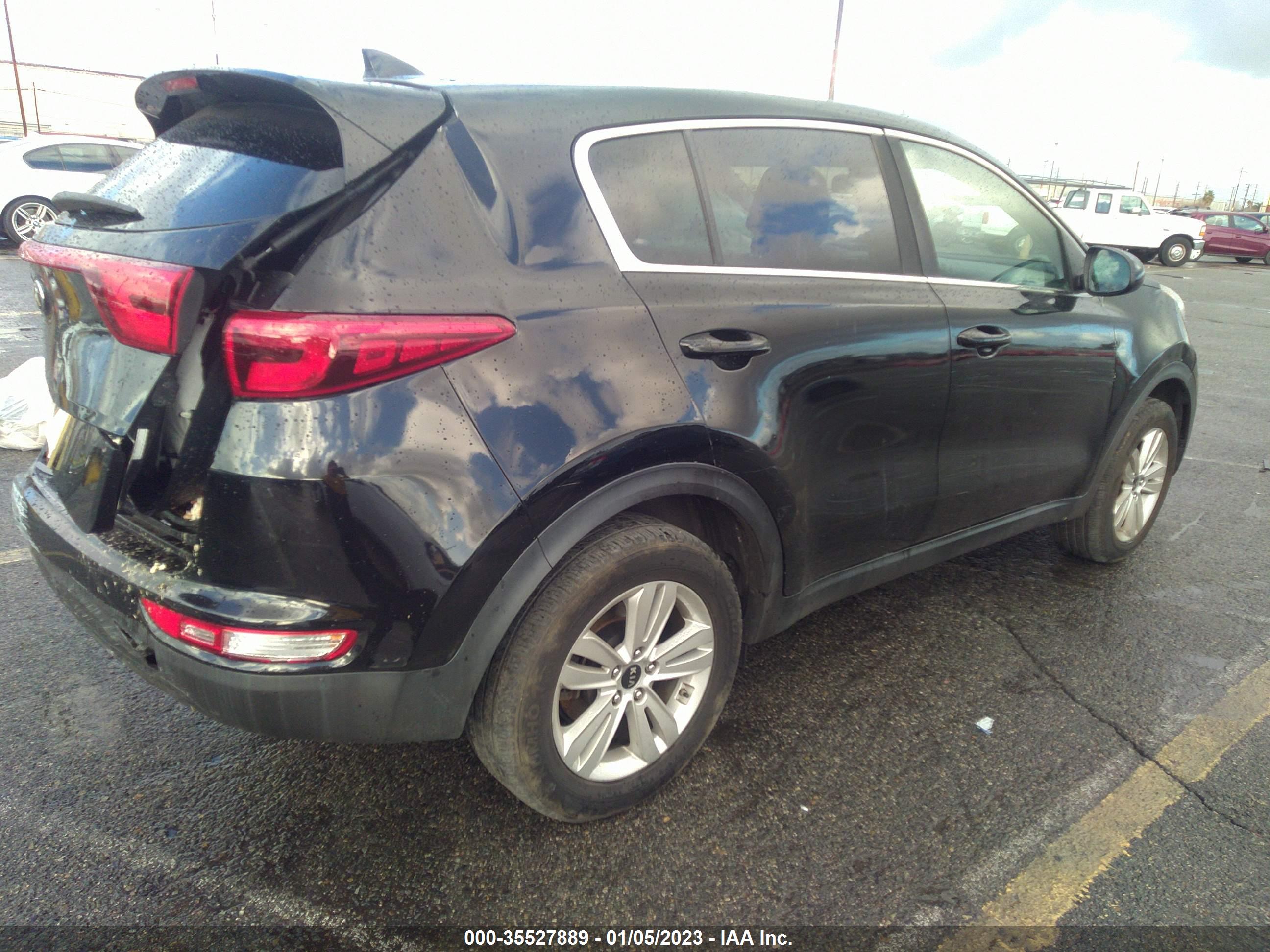 KIA SPORTAGE image 4