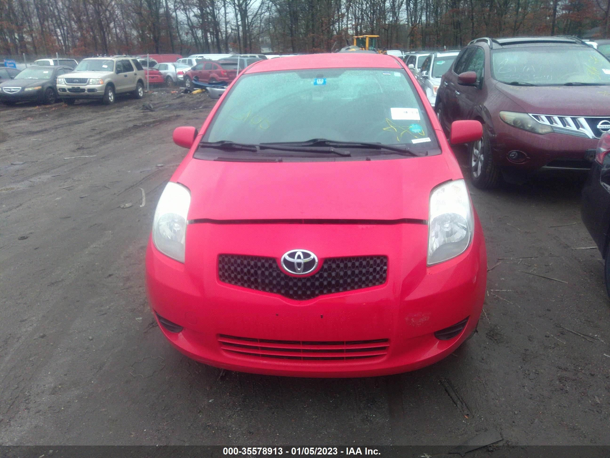 TOYOTA YARIS image 6