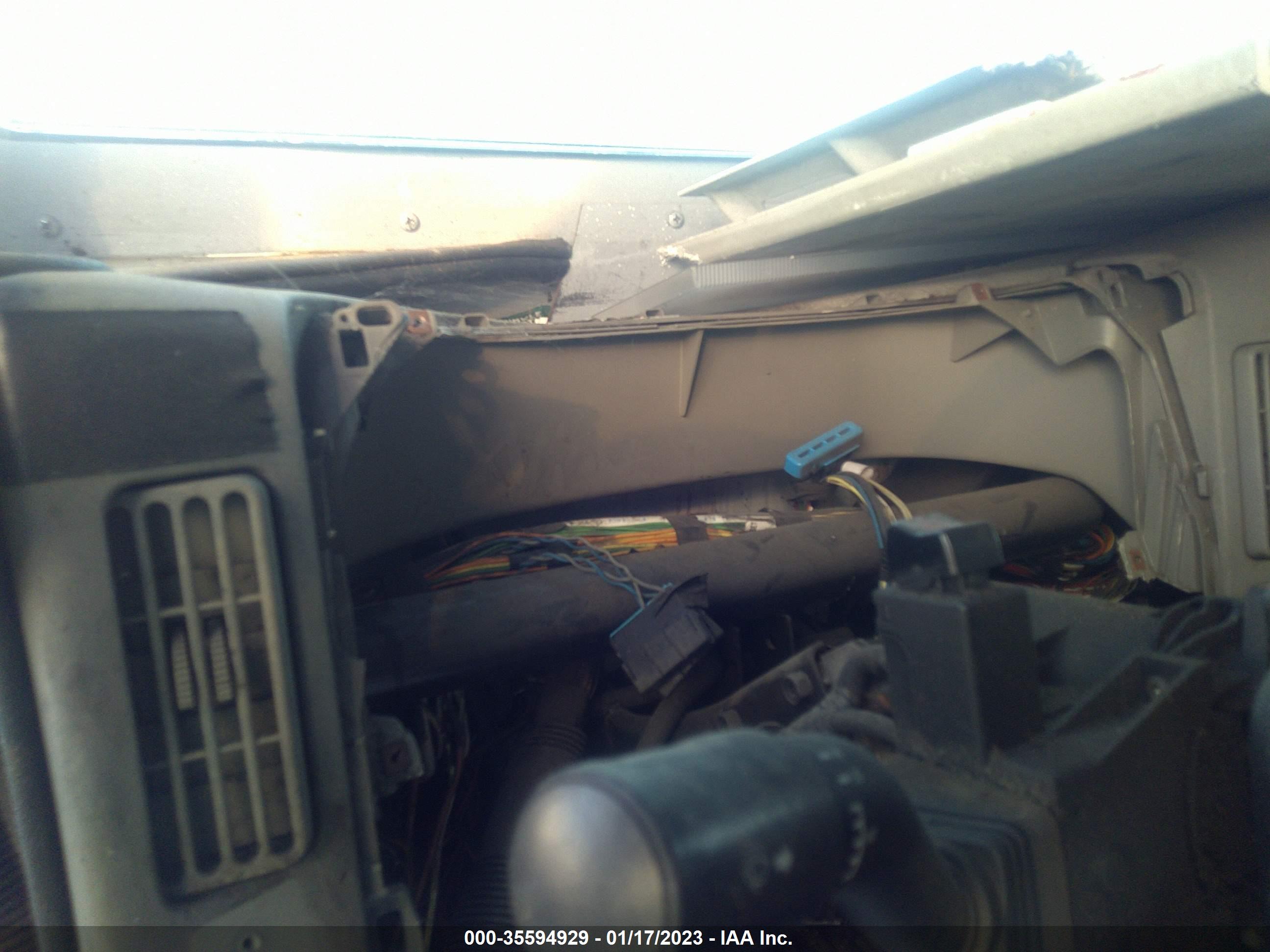 INTERNATIONAL 4000 image 6