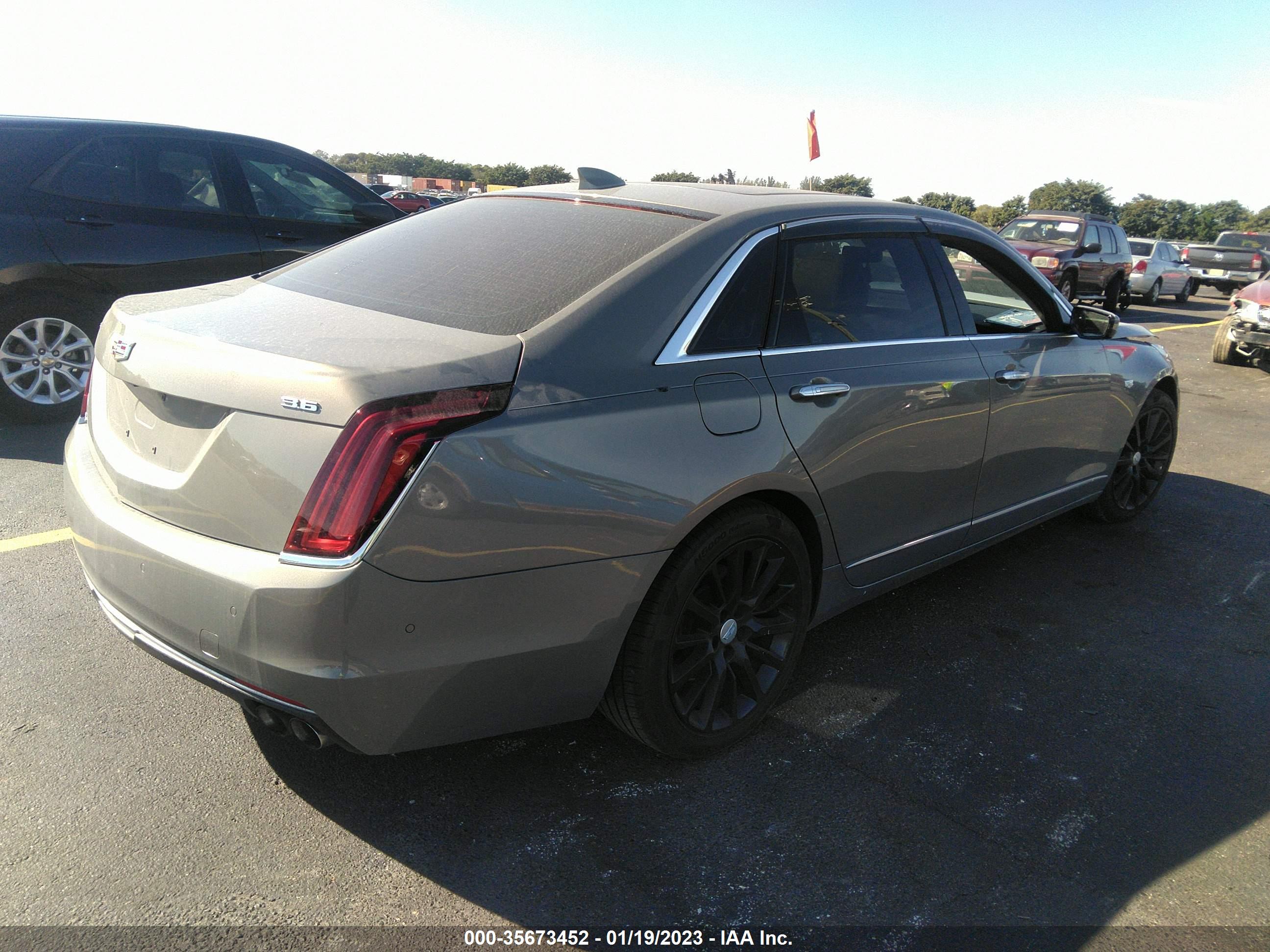 CADILLAC CT6 image 4