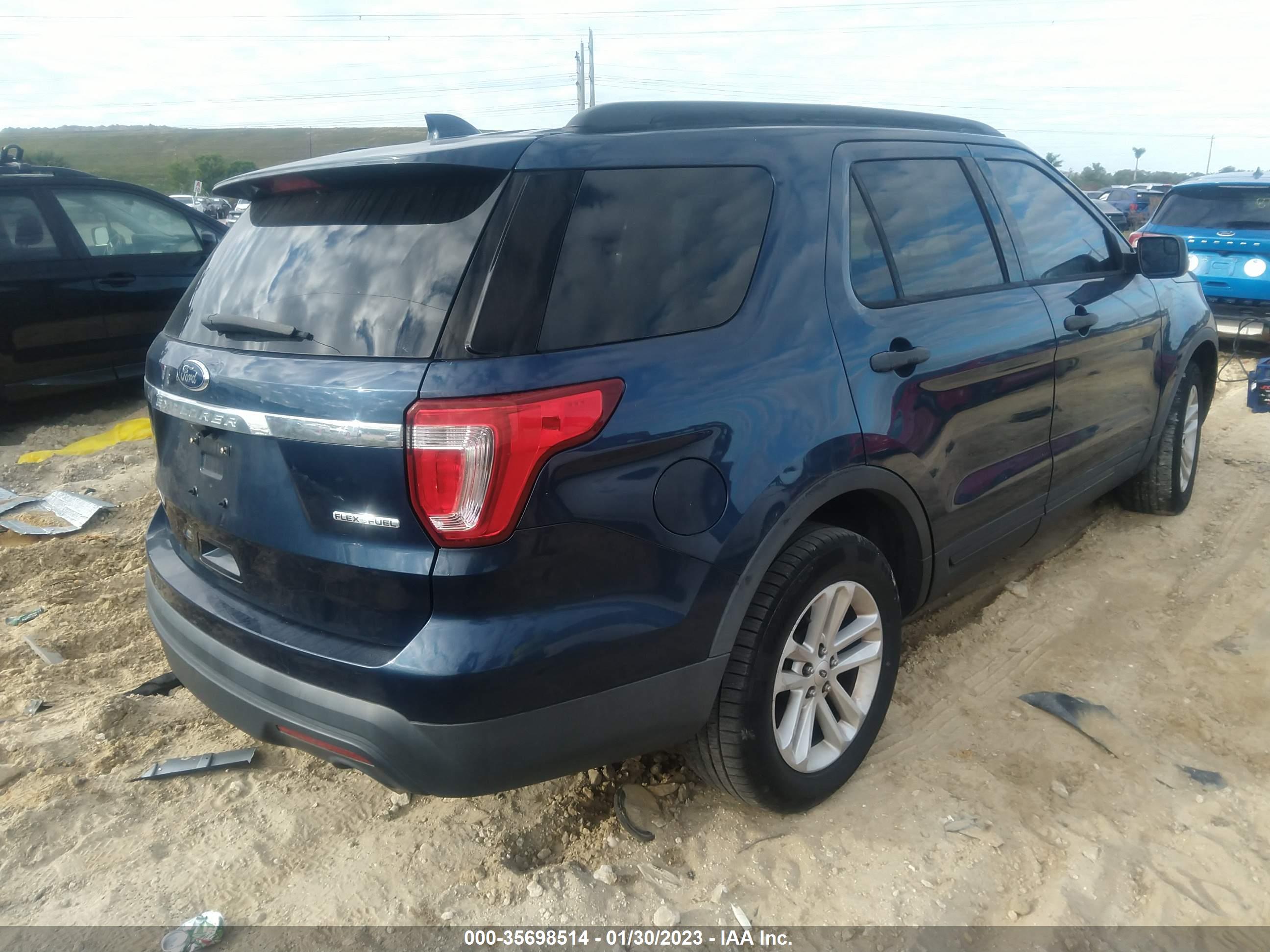 FORD EXPLORER image 4
