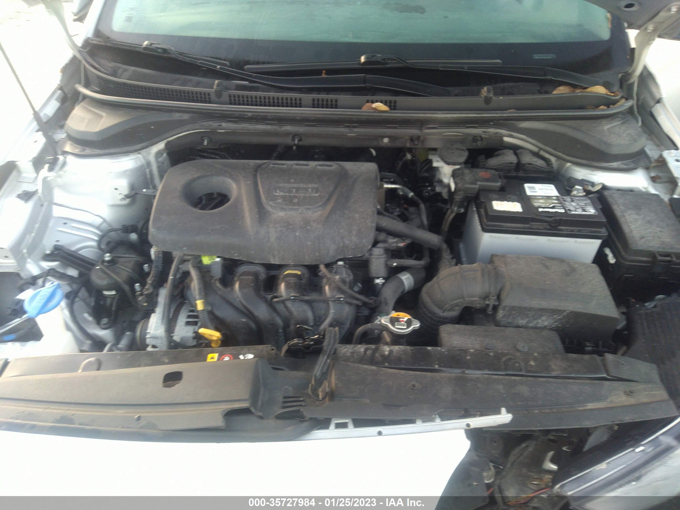 HYUNDAI ACCENT image 10