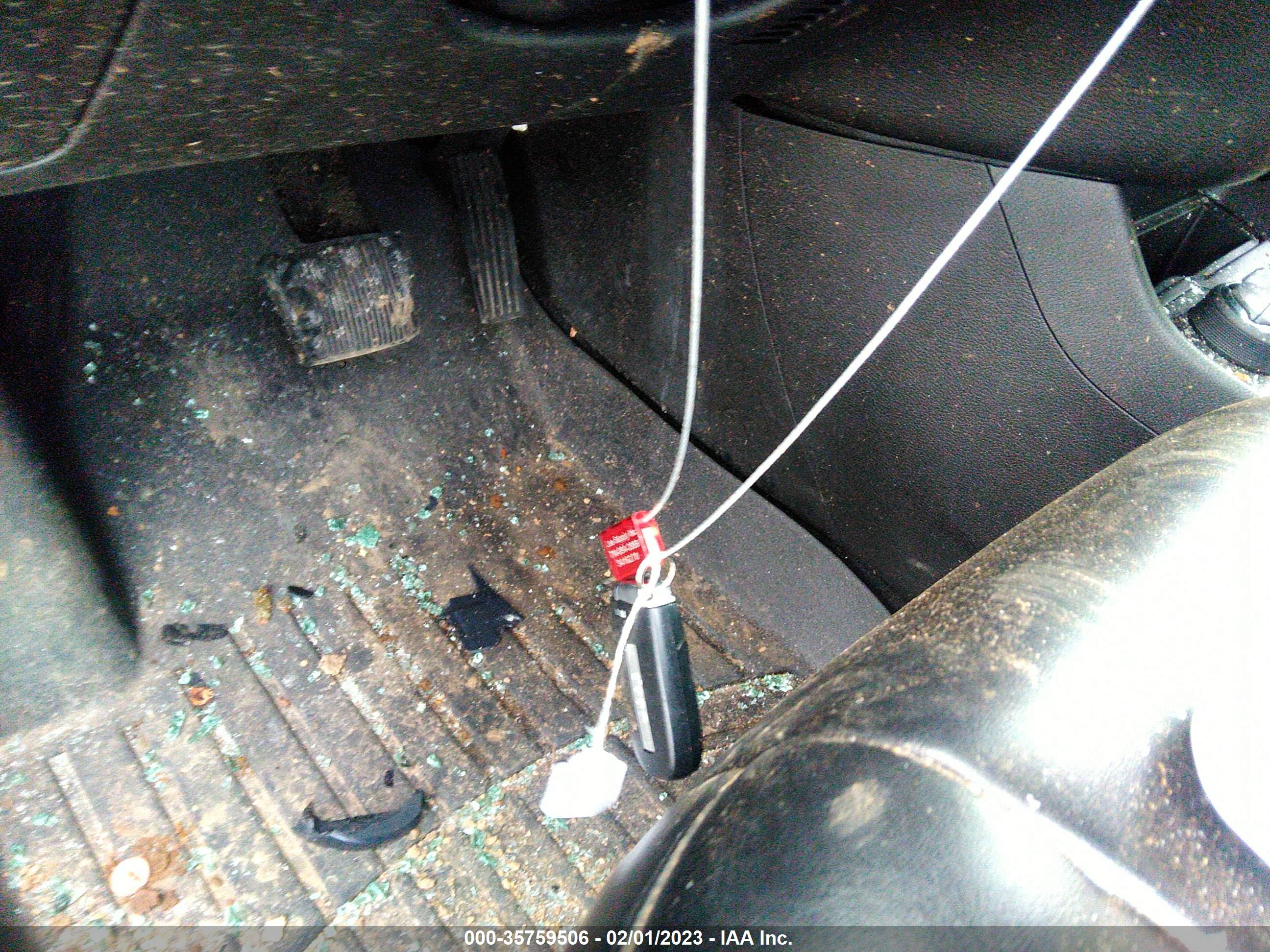 JEEP CHEROKEE image 11