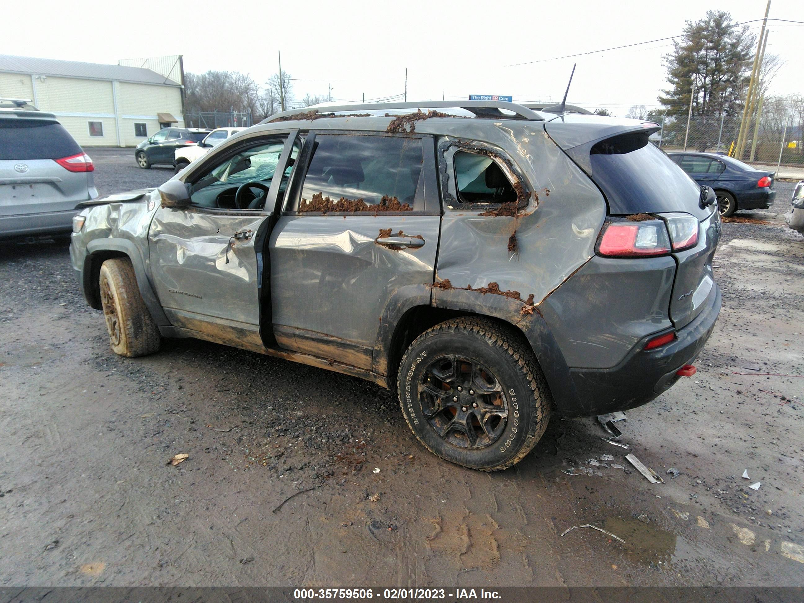 JEEP CHEROKEE image 3
