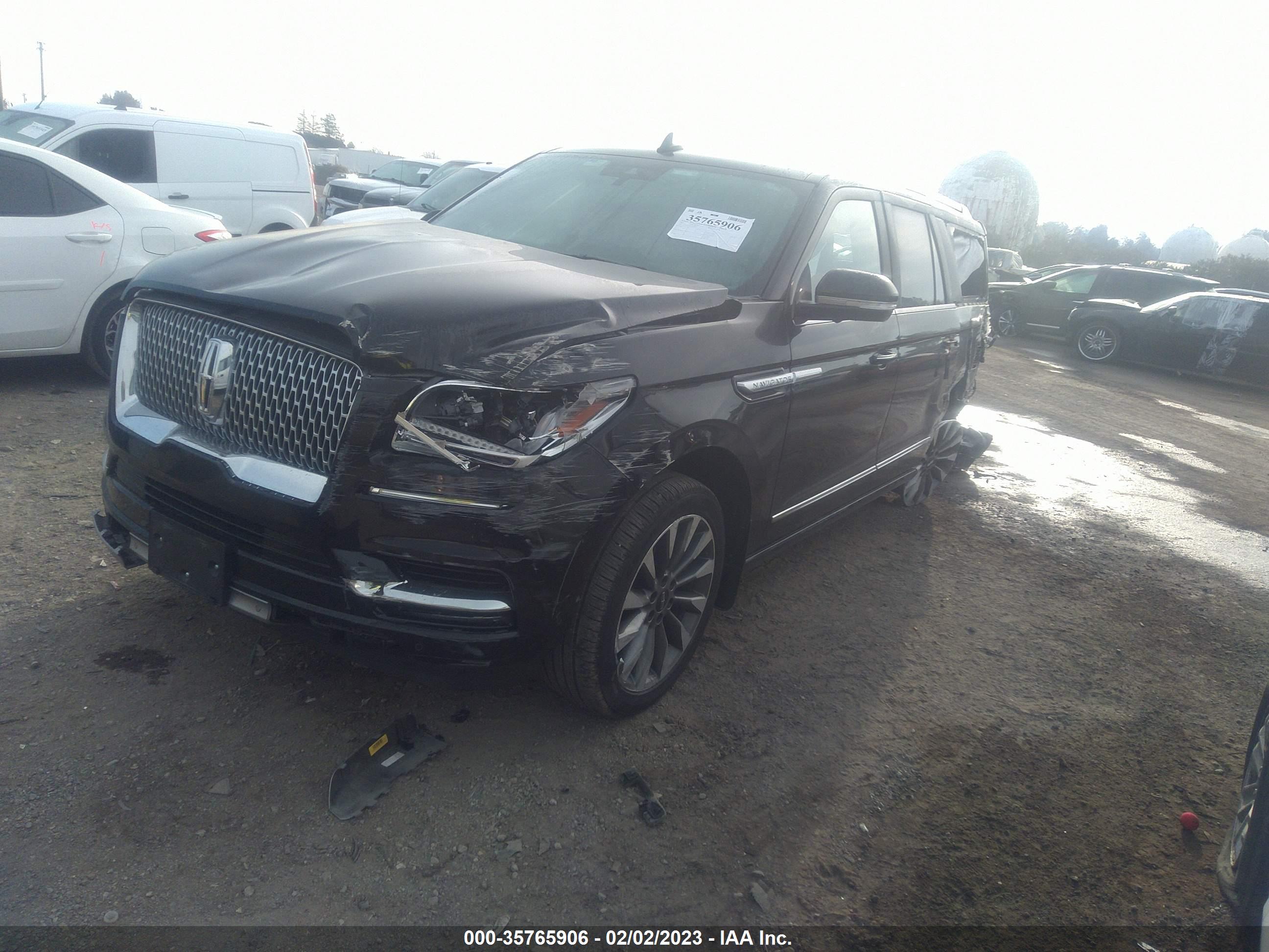 LINCOLN NAVIGATOR image 2
