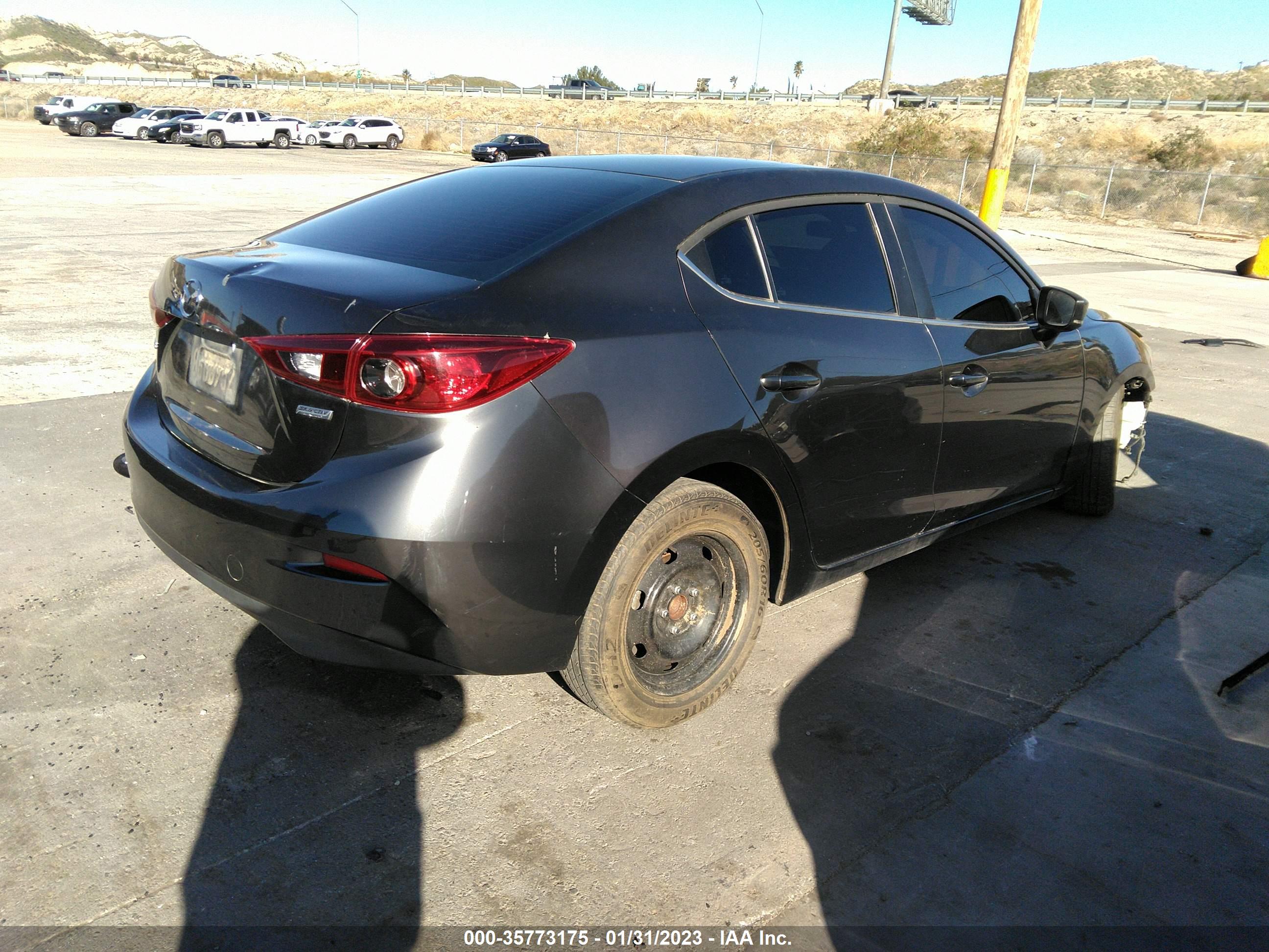 MAZDA MAZDA3 image 4