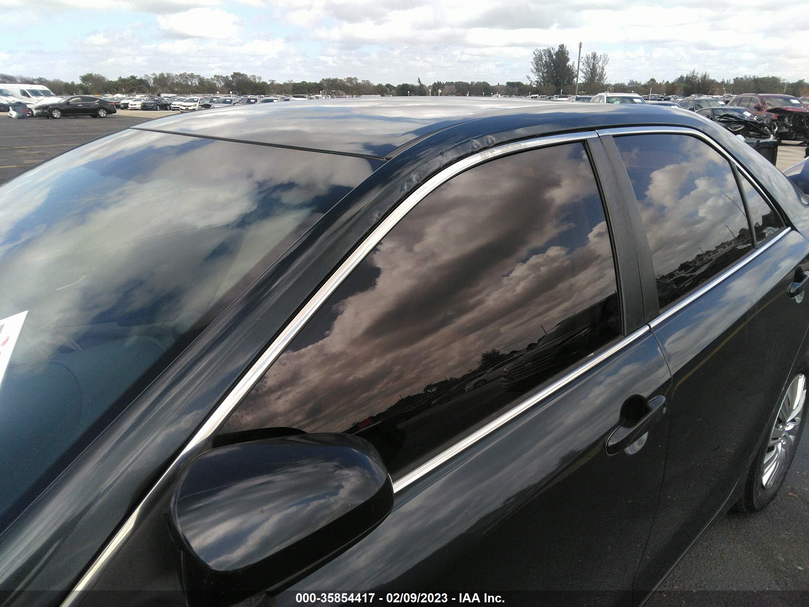 TOYOTA CAMRY image 6
