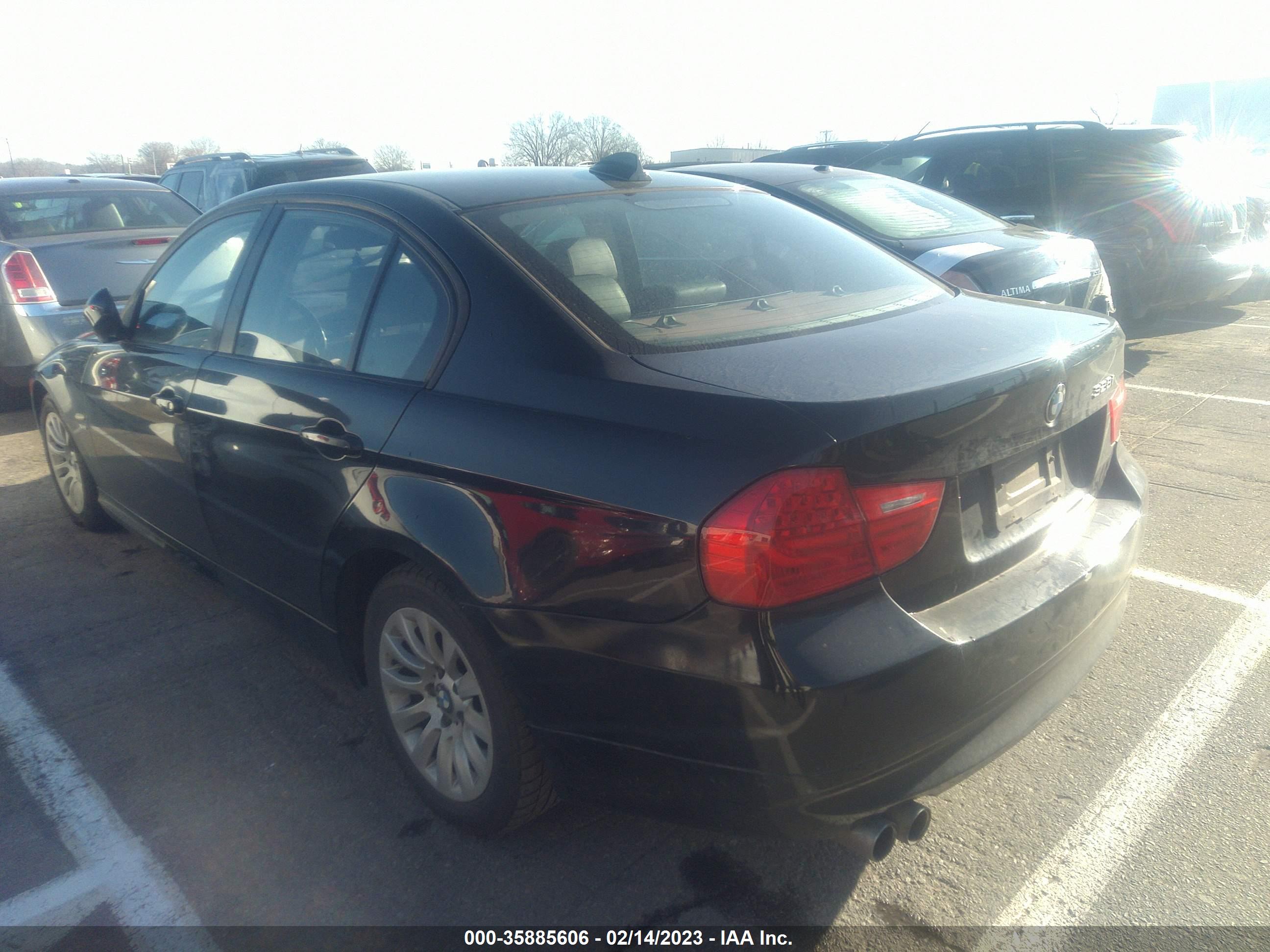 BMW 328I image 3