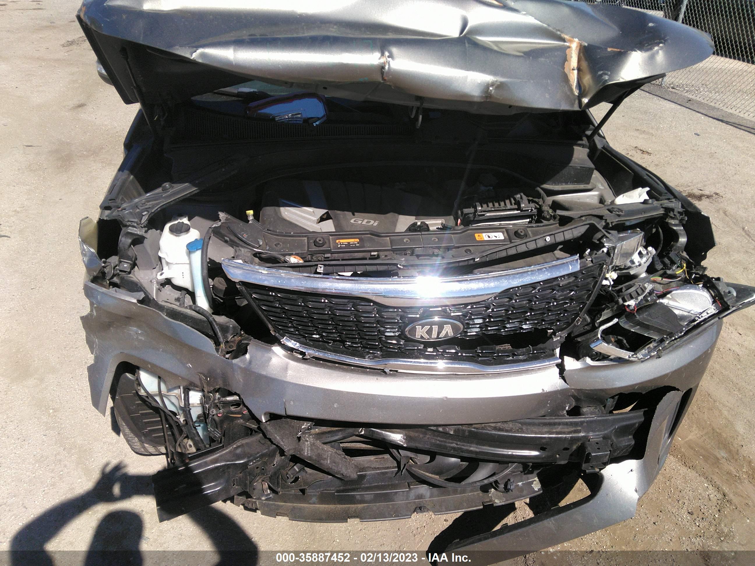 KIA SORENTO image 6