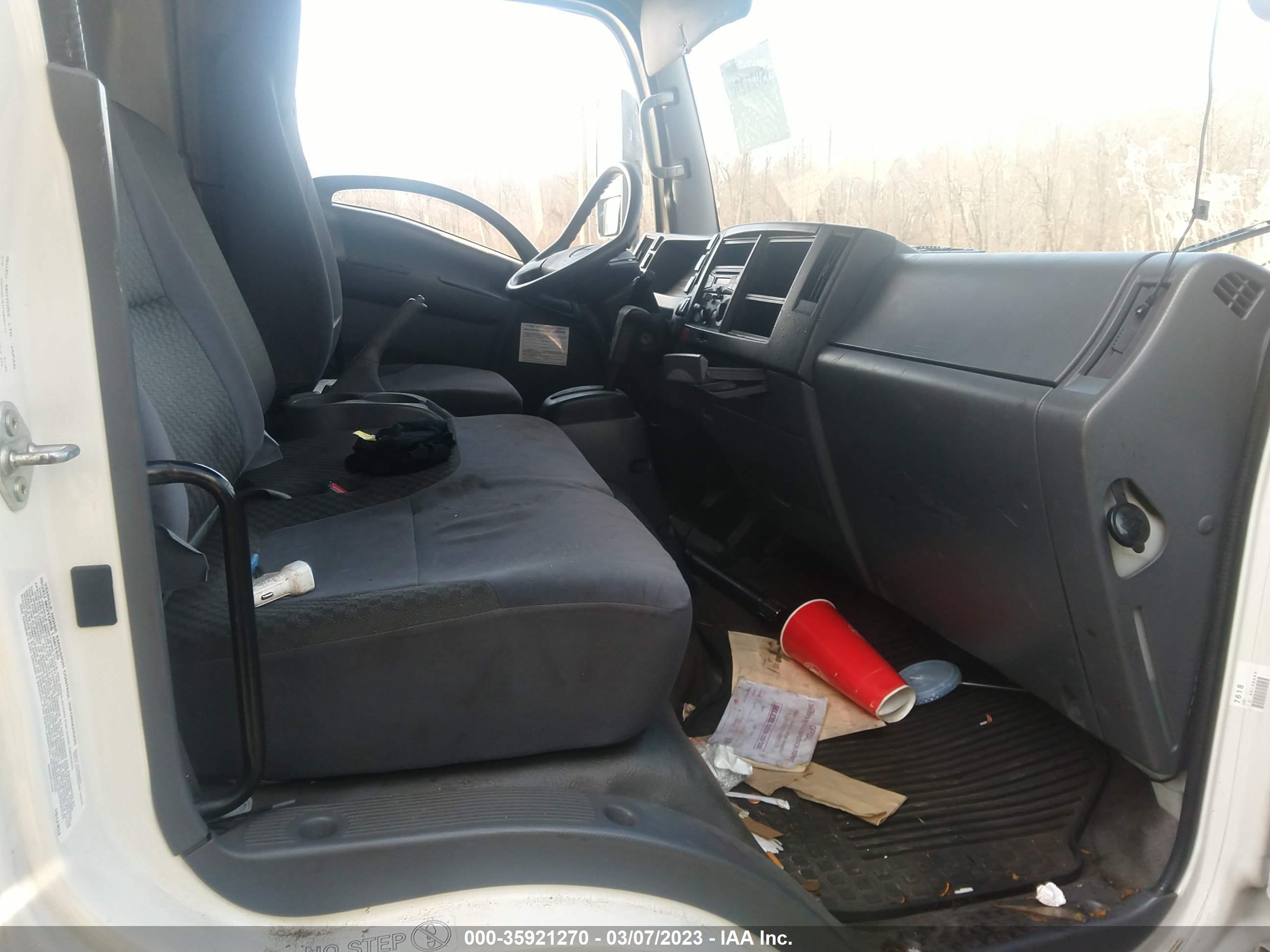 ISUZU NPR image 5