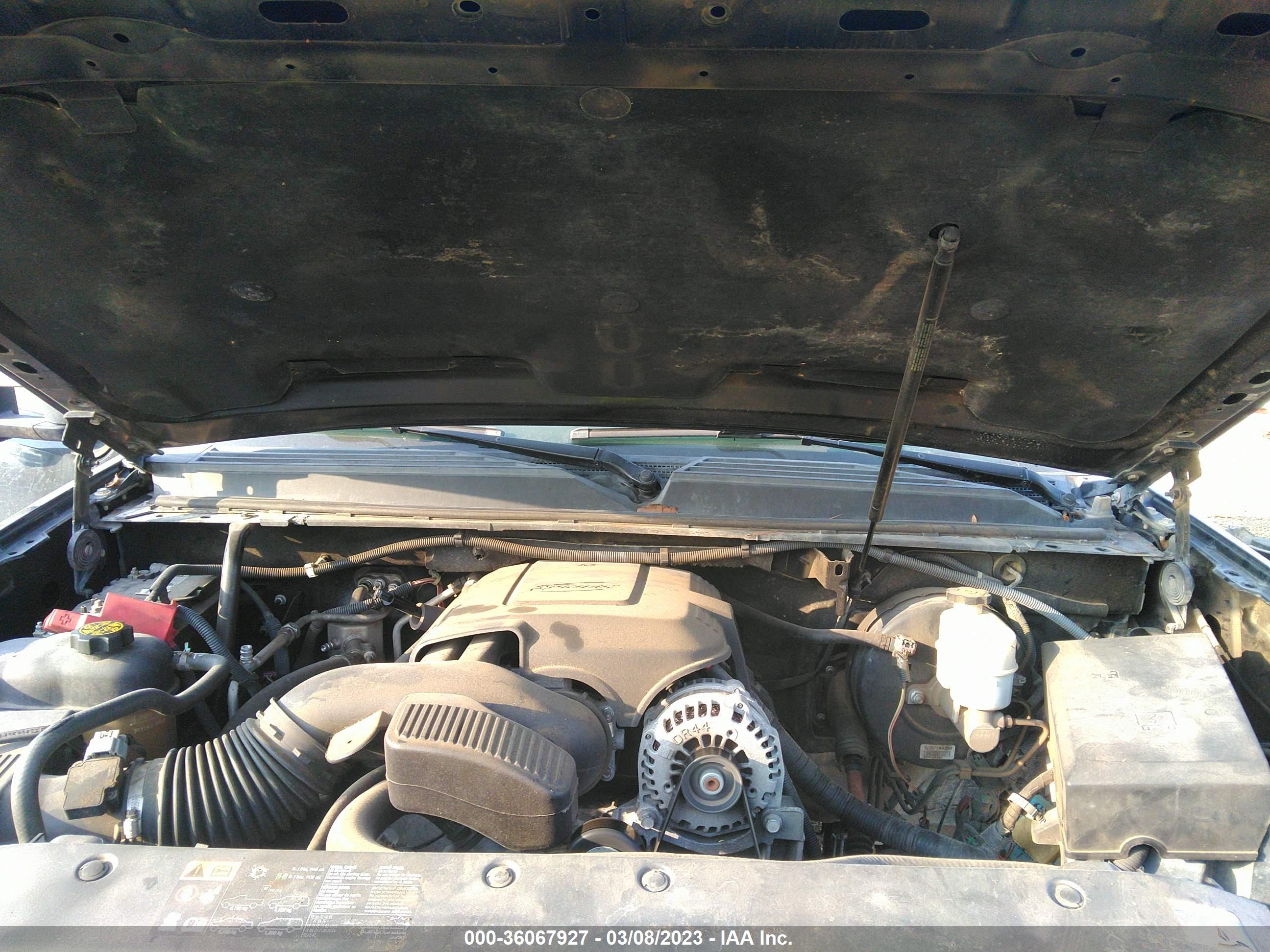 GMC YUKON image 10