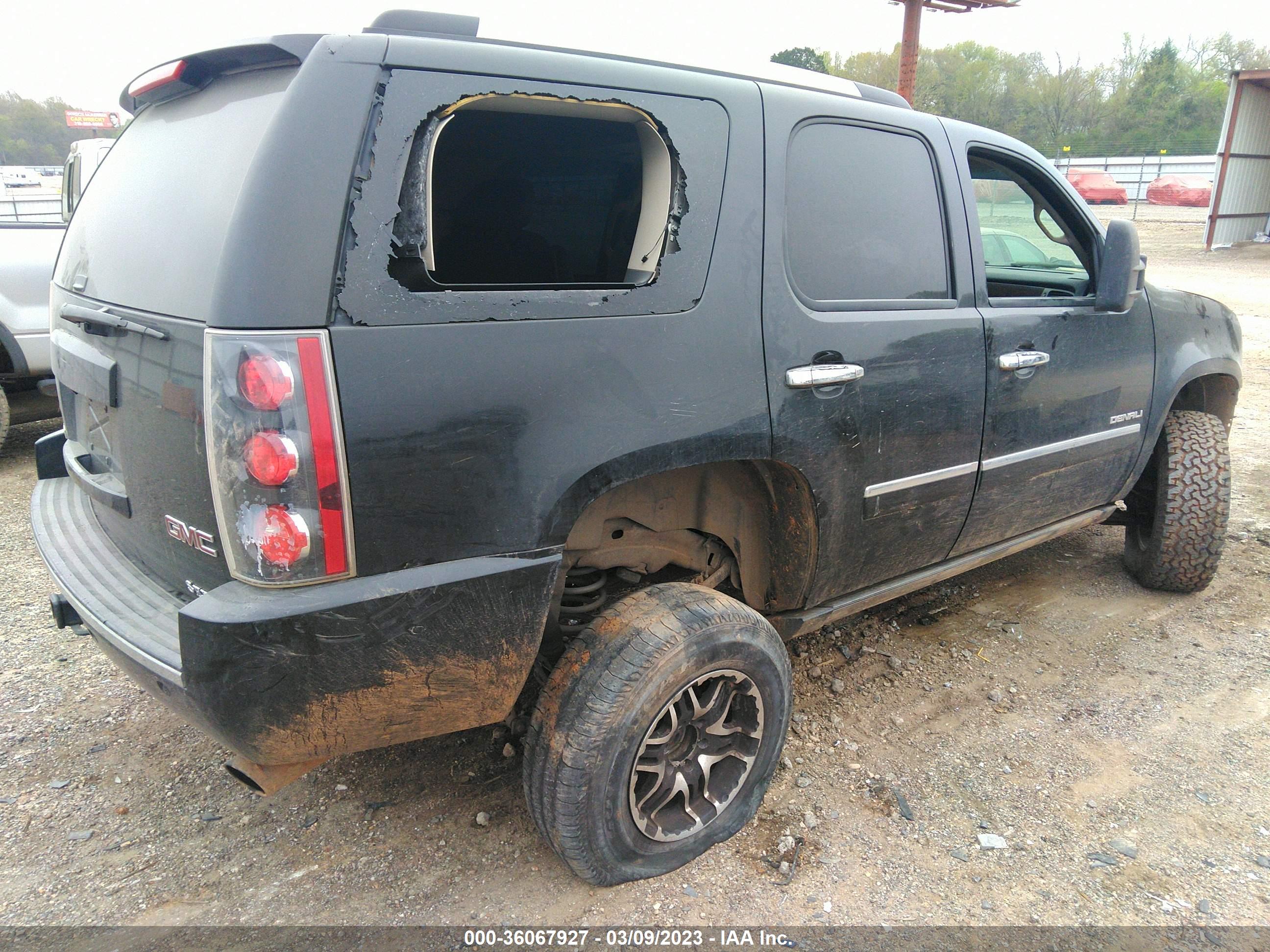 GMC YUKON image 4
