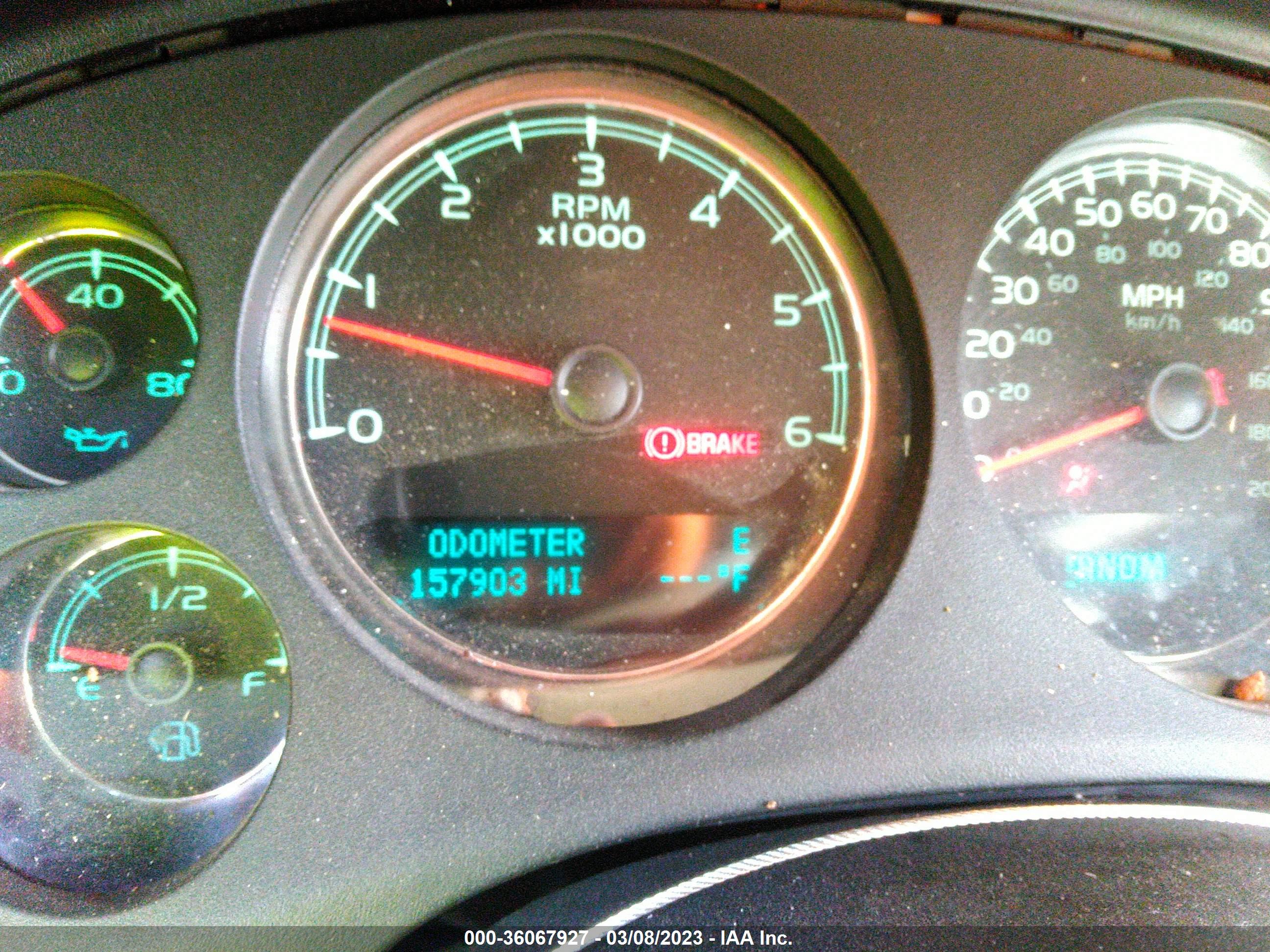 GMC YUKON image 7