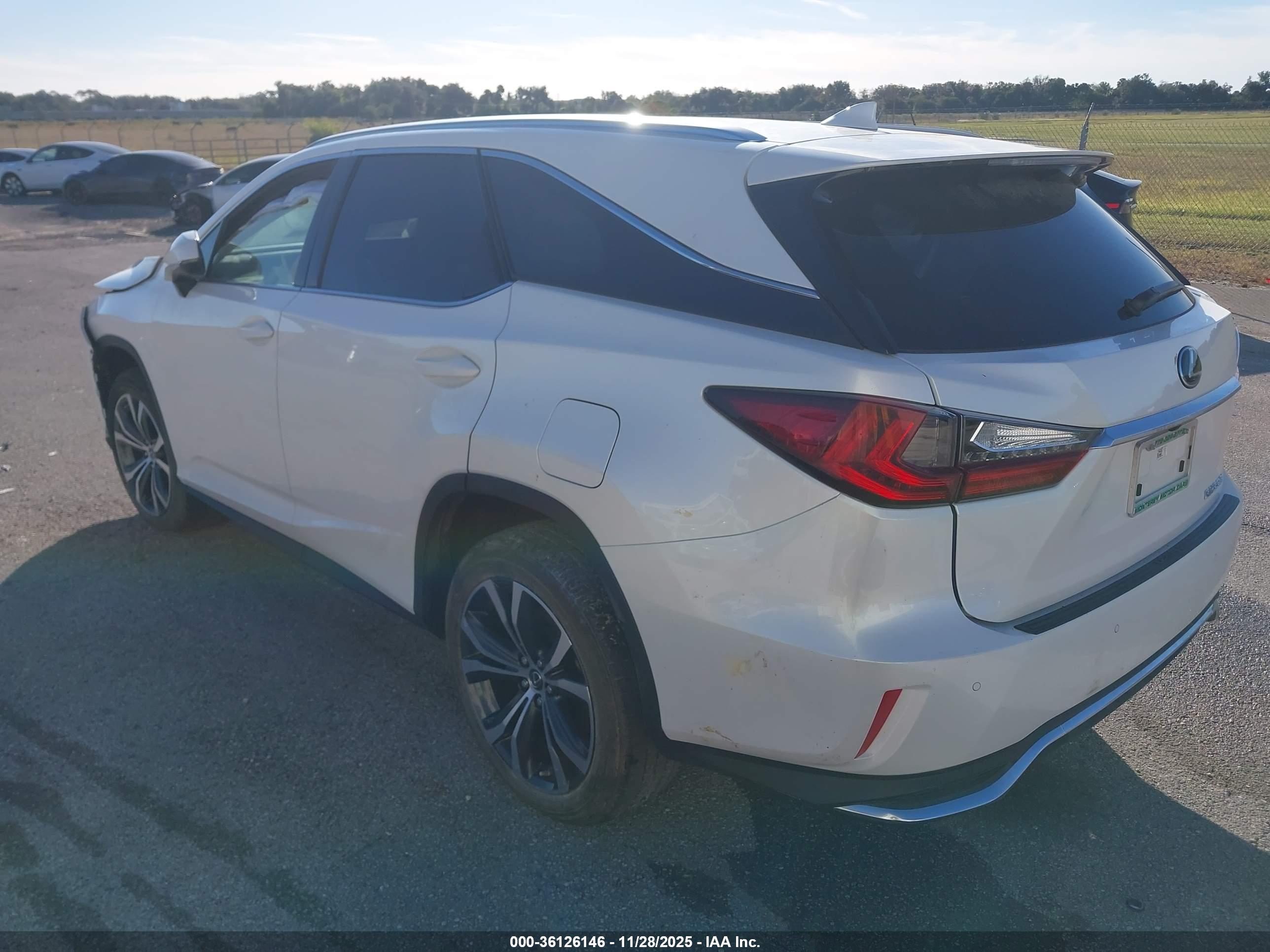 LEXUS RX image 3
