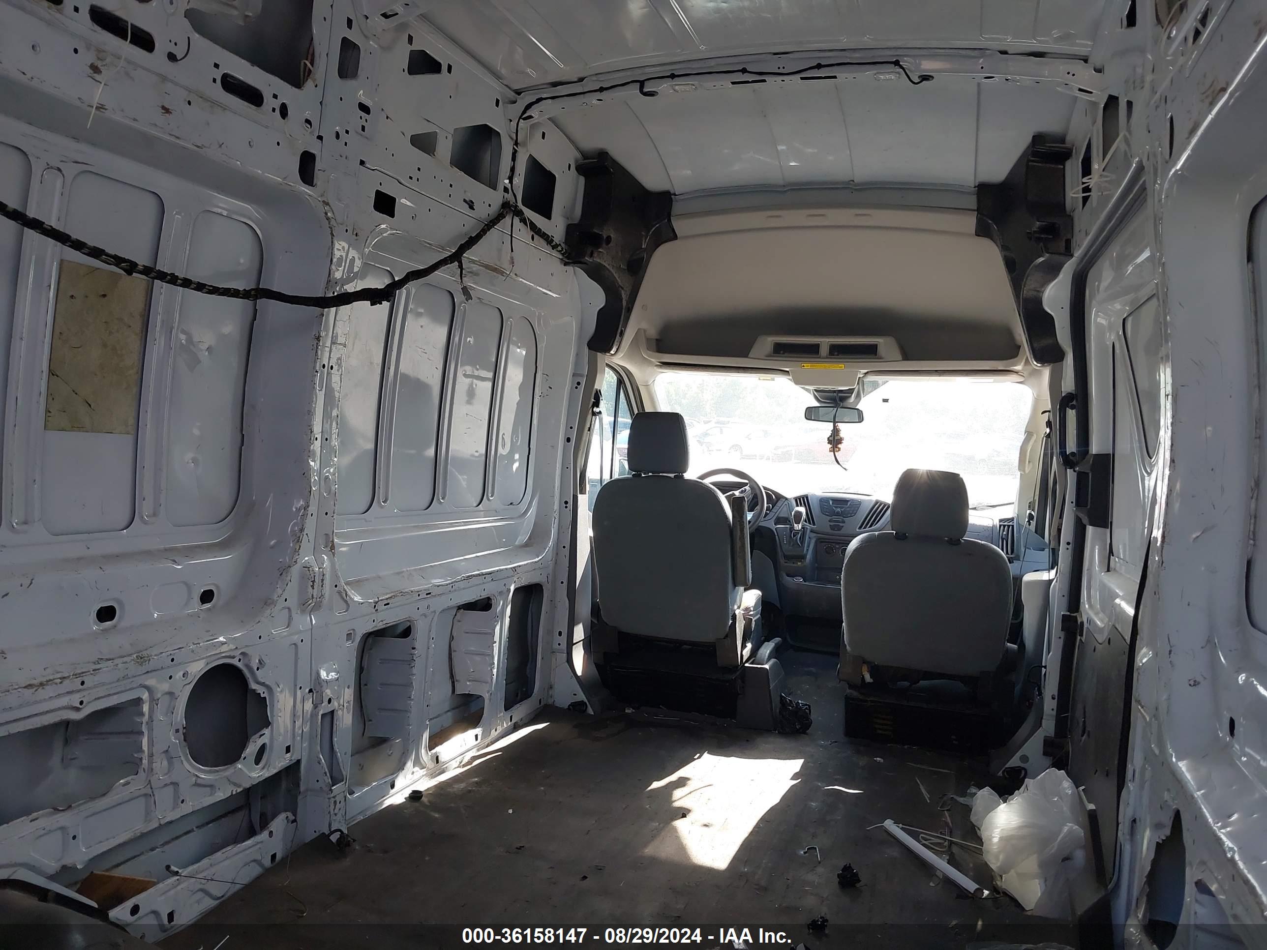 FORD TRANSIT-350 image 8