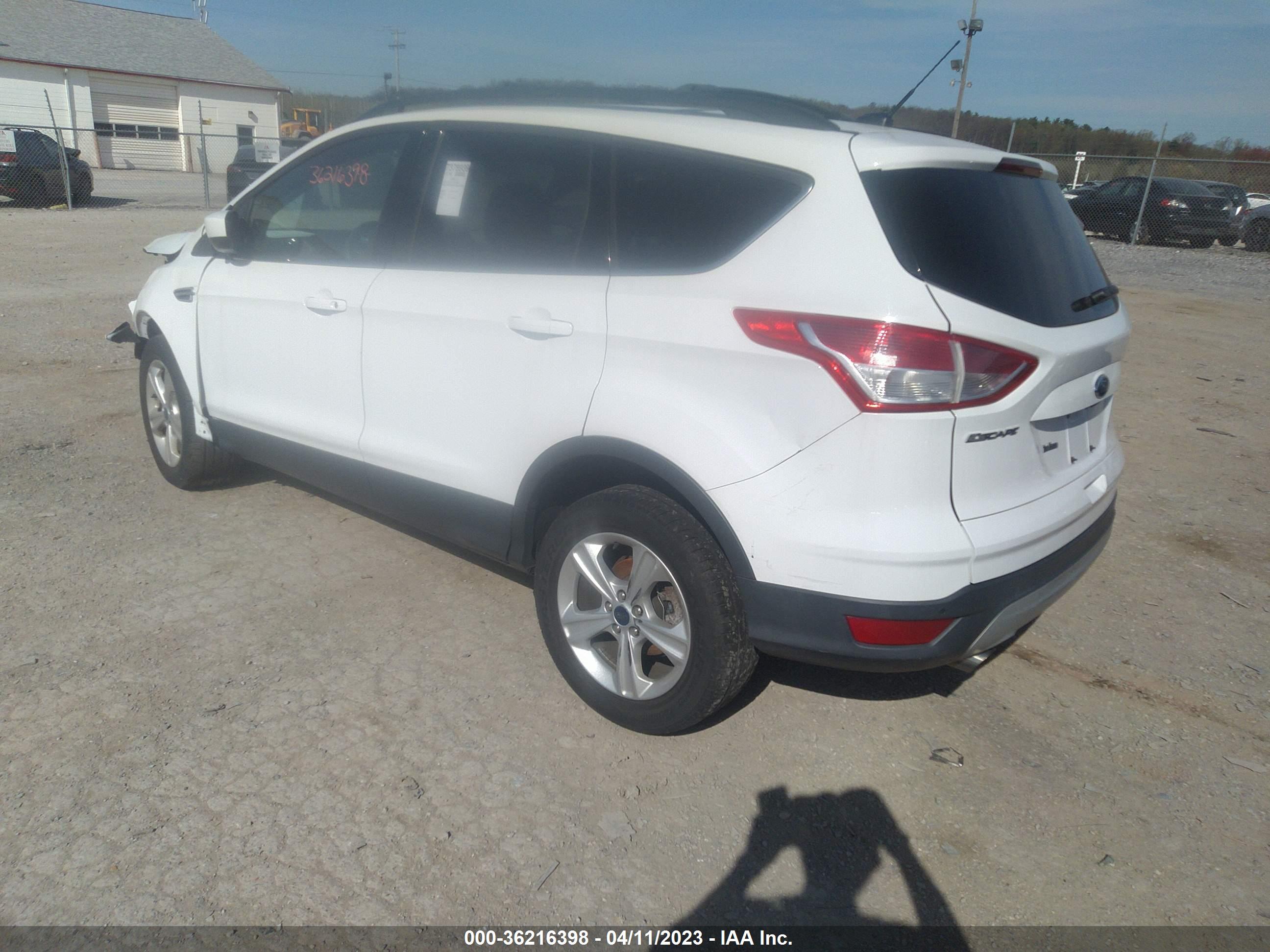 FORD ESCAPE image 3