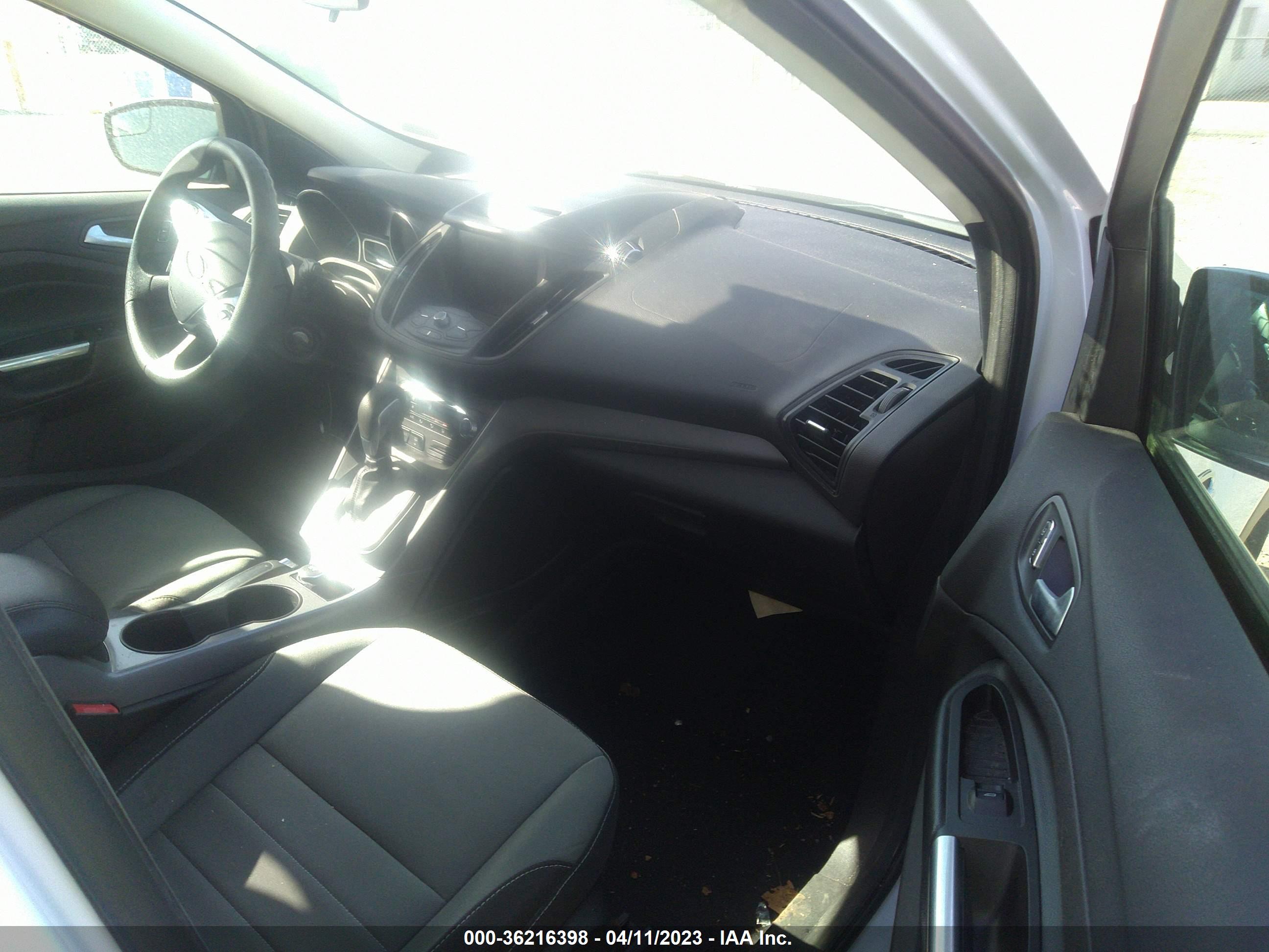 FORD ESCAPE image 5