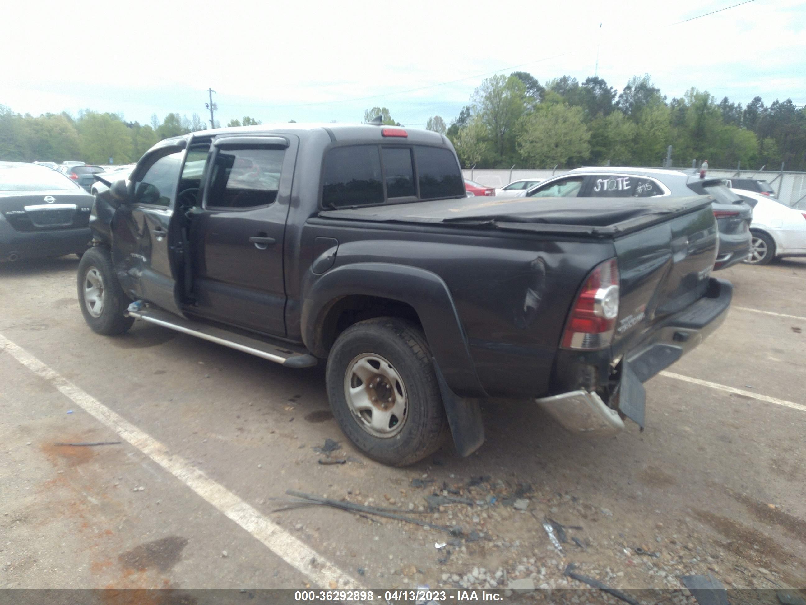 TOYOTA TACOMA image 3