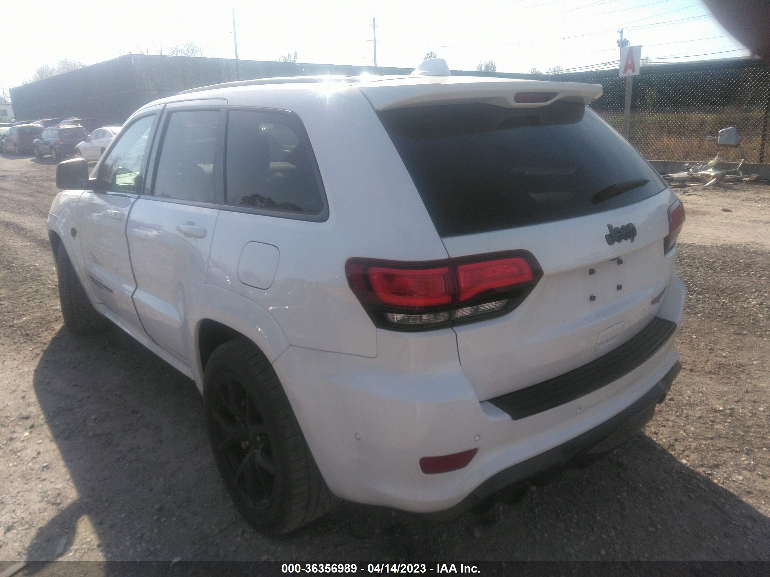 JEEP GRAND image 3