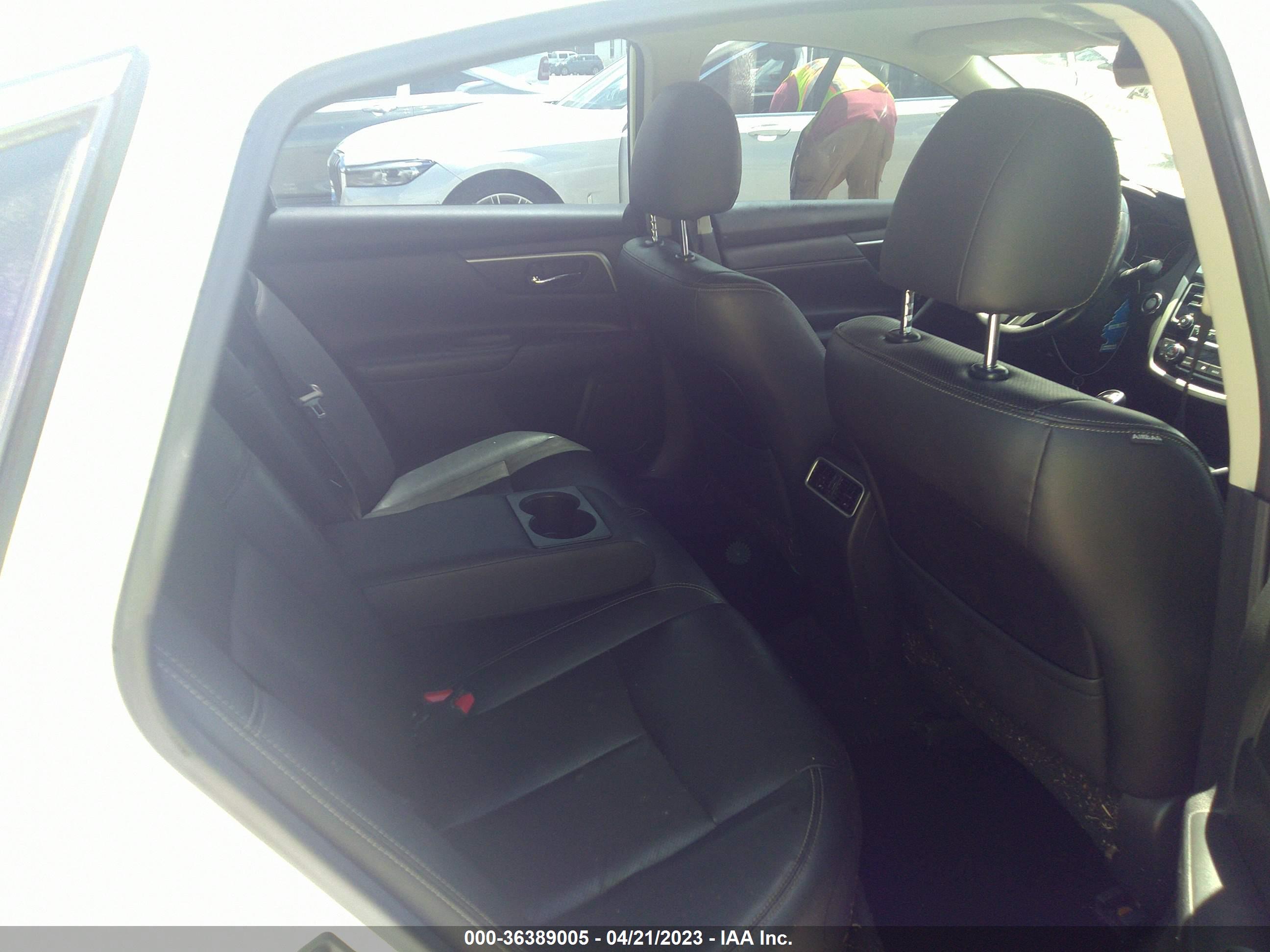 NISSAN ALTIMA image 8