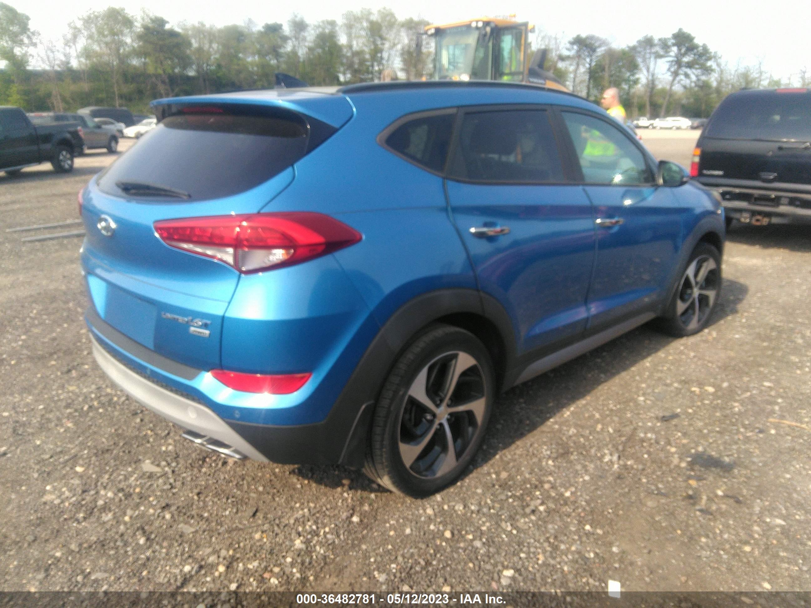 HYUNDAI TUCSON image 4