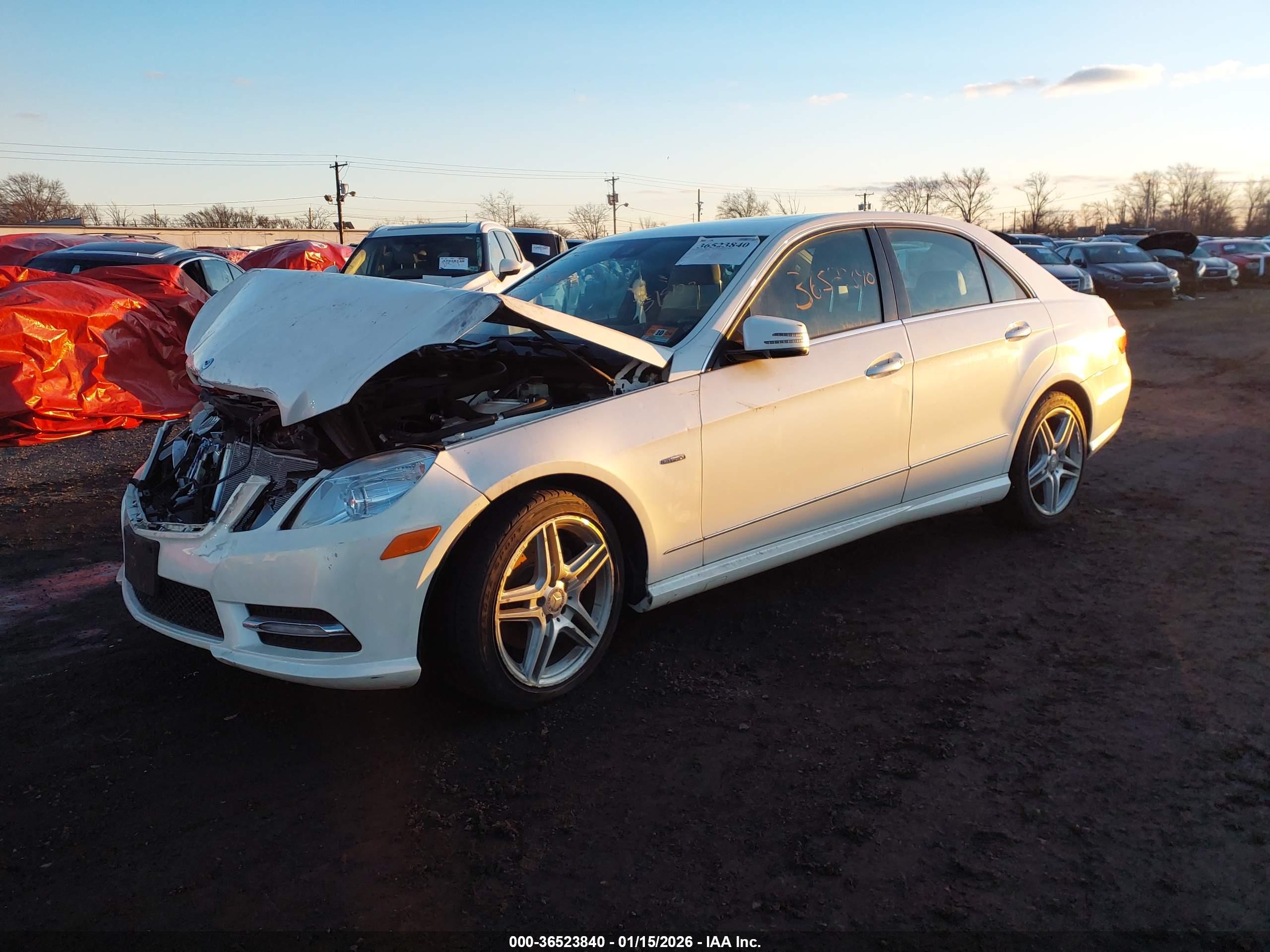 MERCEDES-BENZ E image 2
