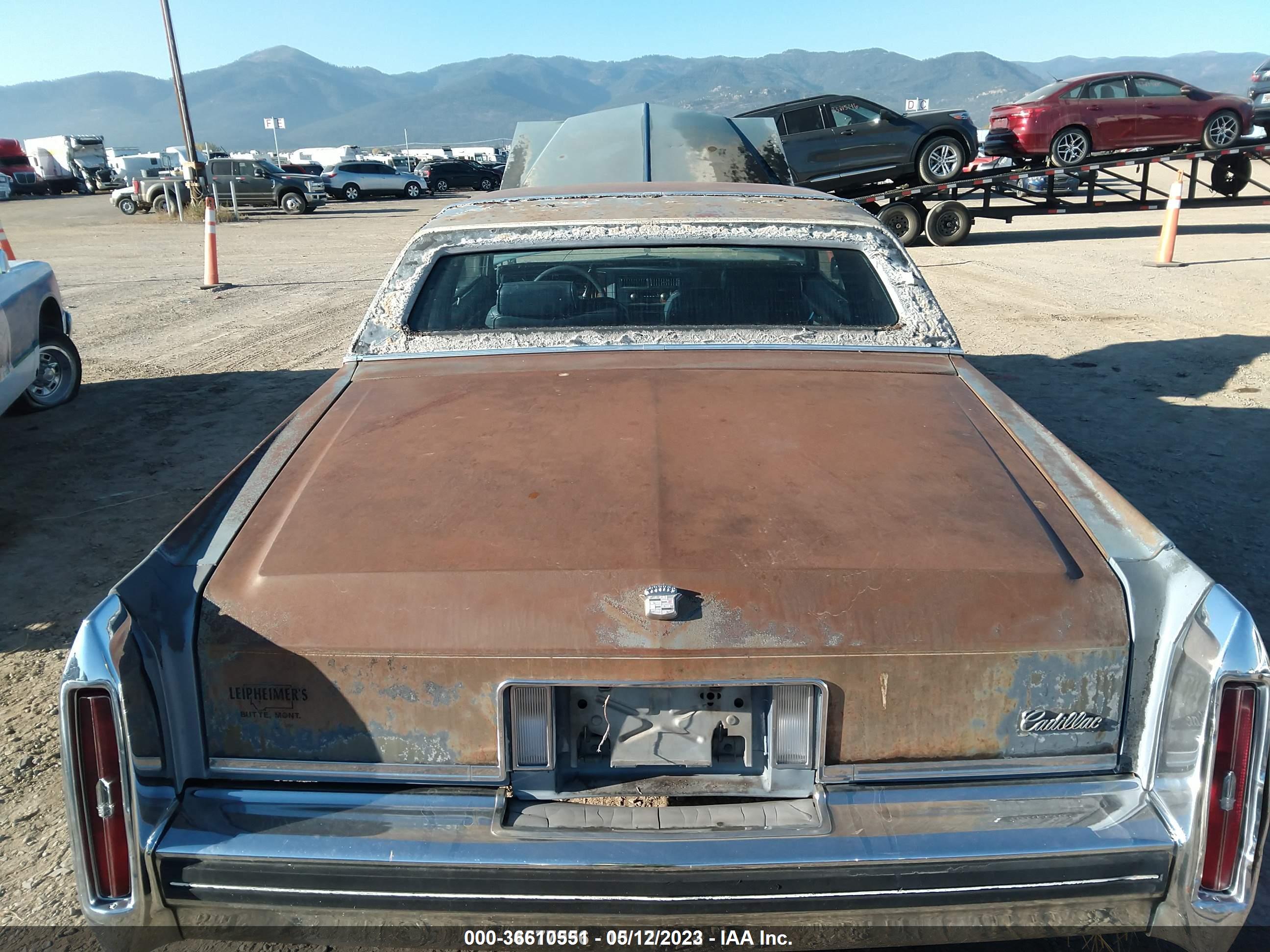 CADILLAC DEVILLE image 6
