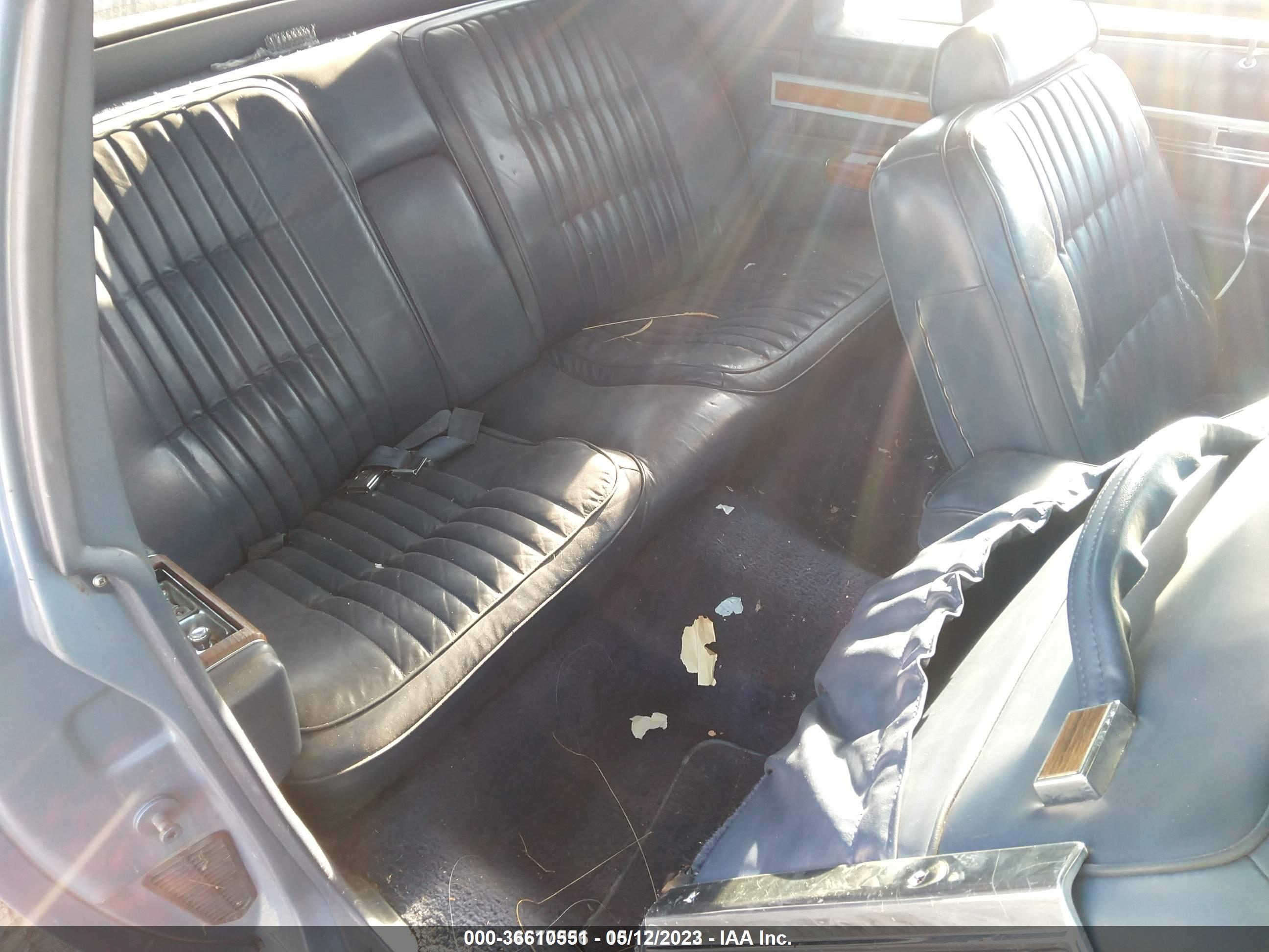 CADILLAC DEVILLE image 8