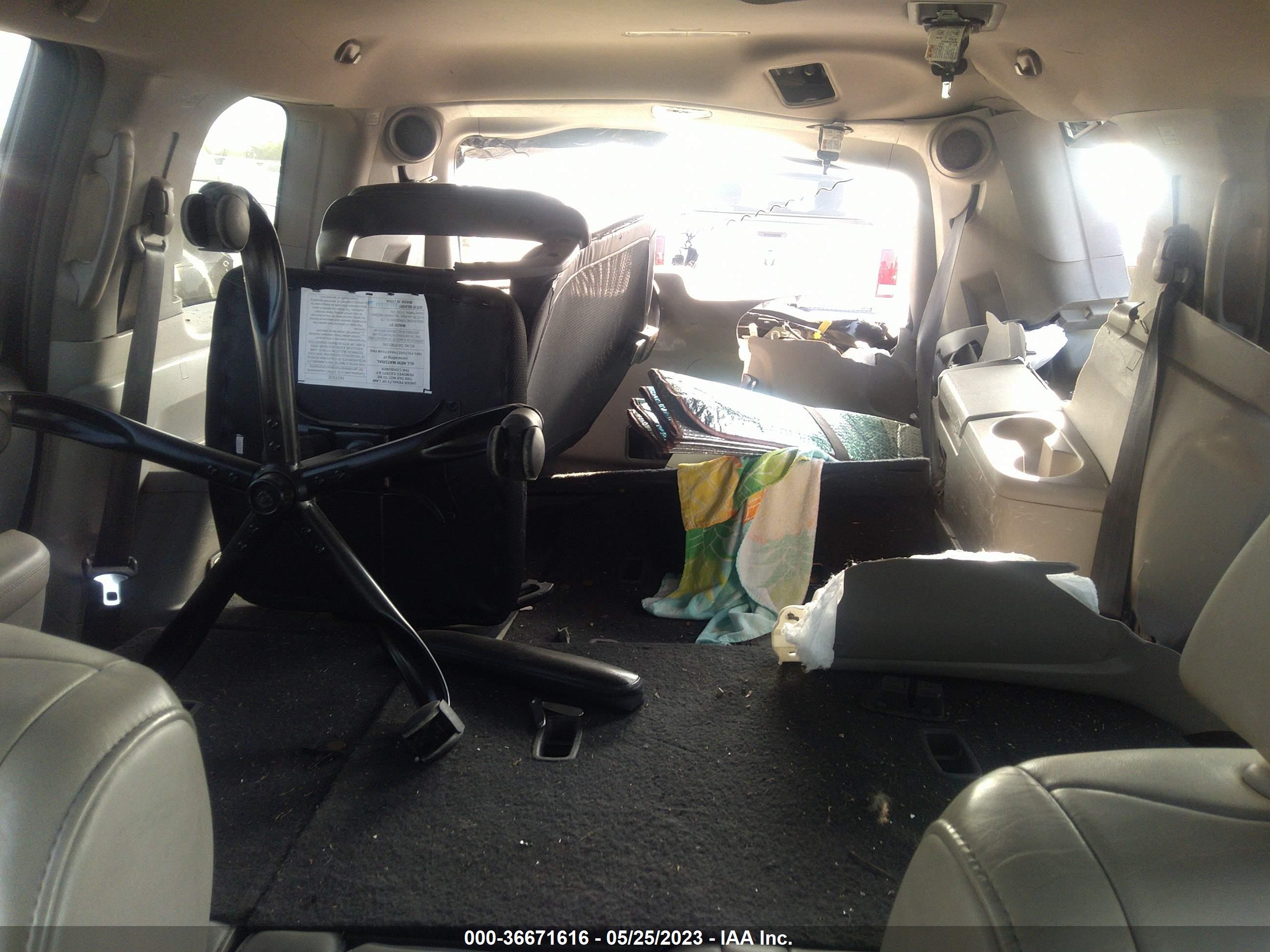 HONDA PILOT image 8