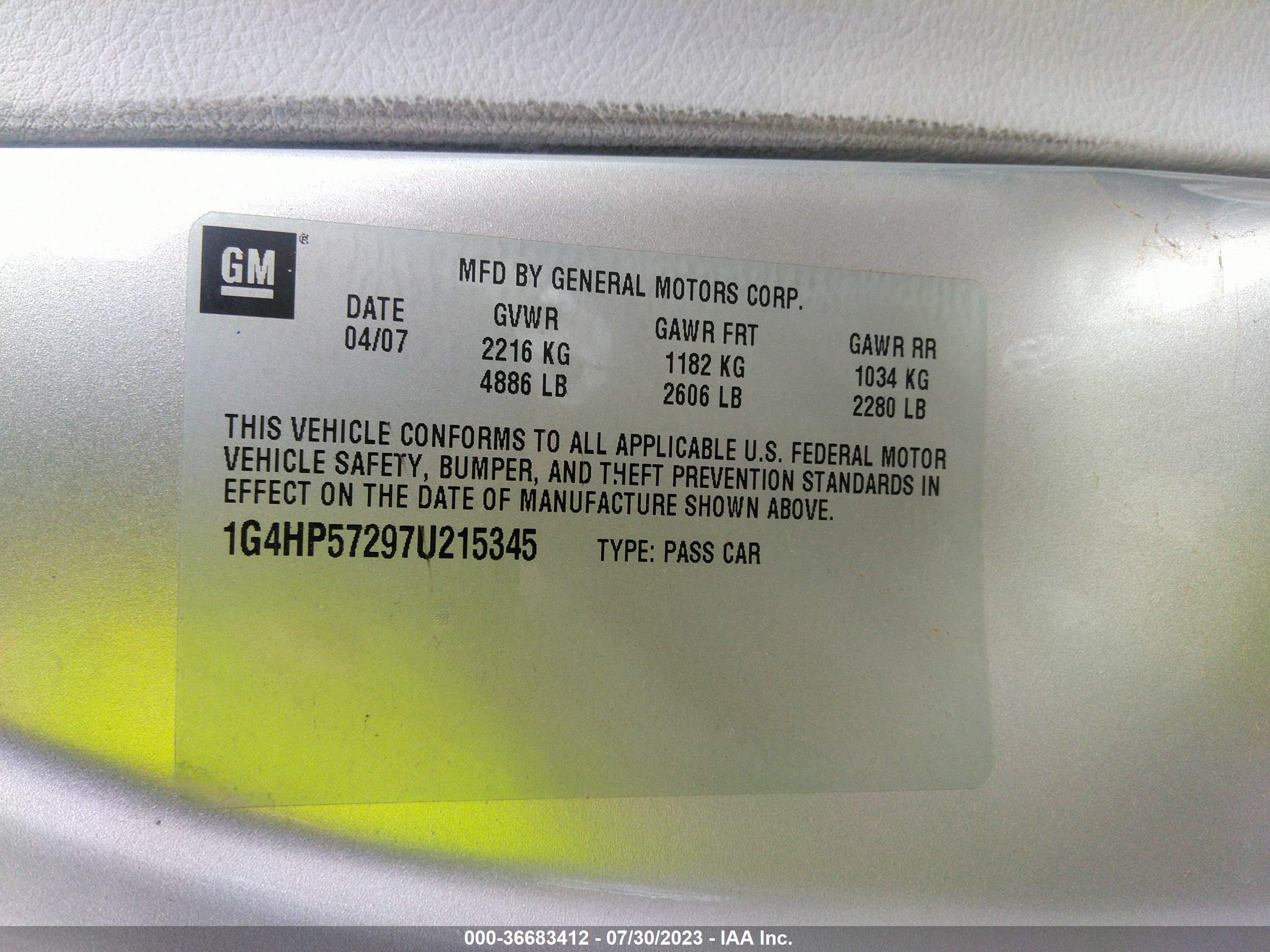 BUICK LUCERNE image 9