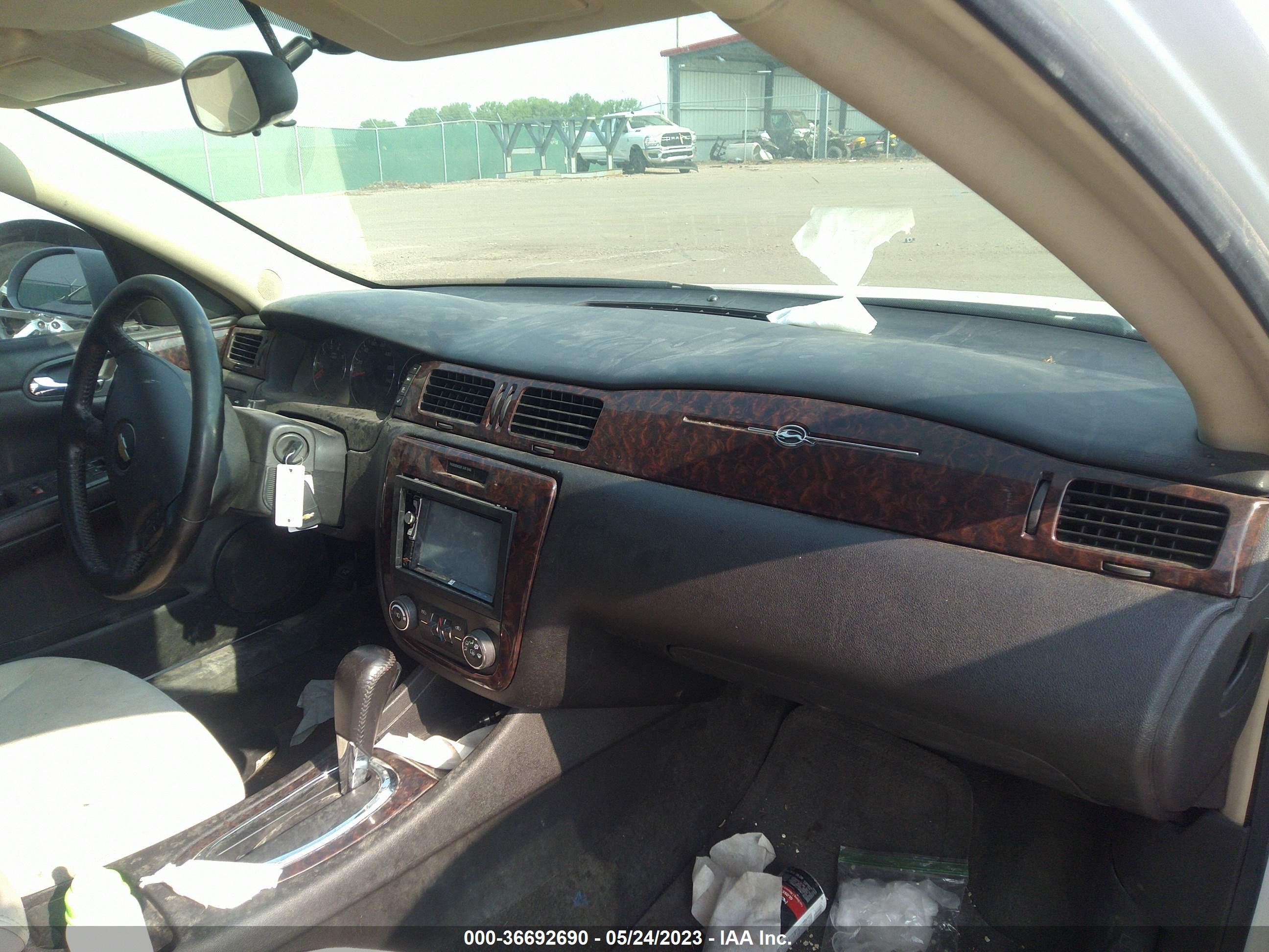 CHEVROLET IMPALA image 5