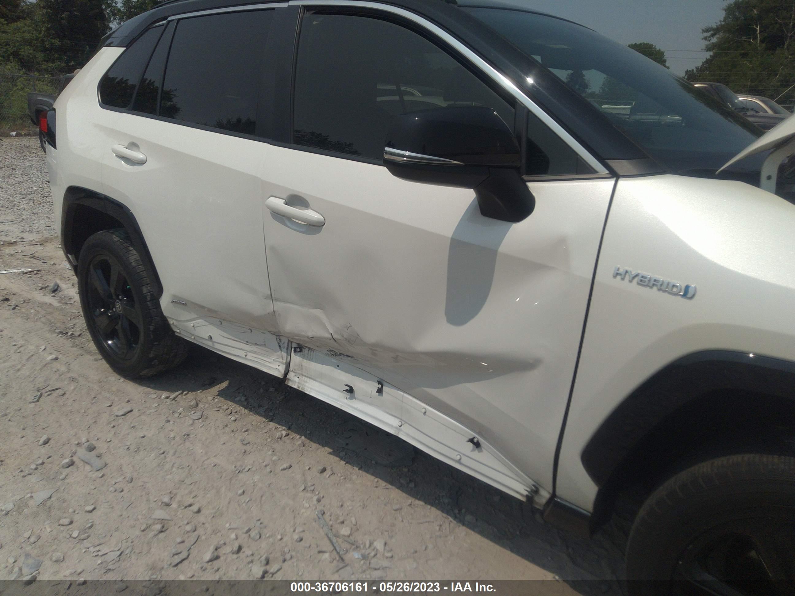 TOYOTA RAV4 image 6